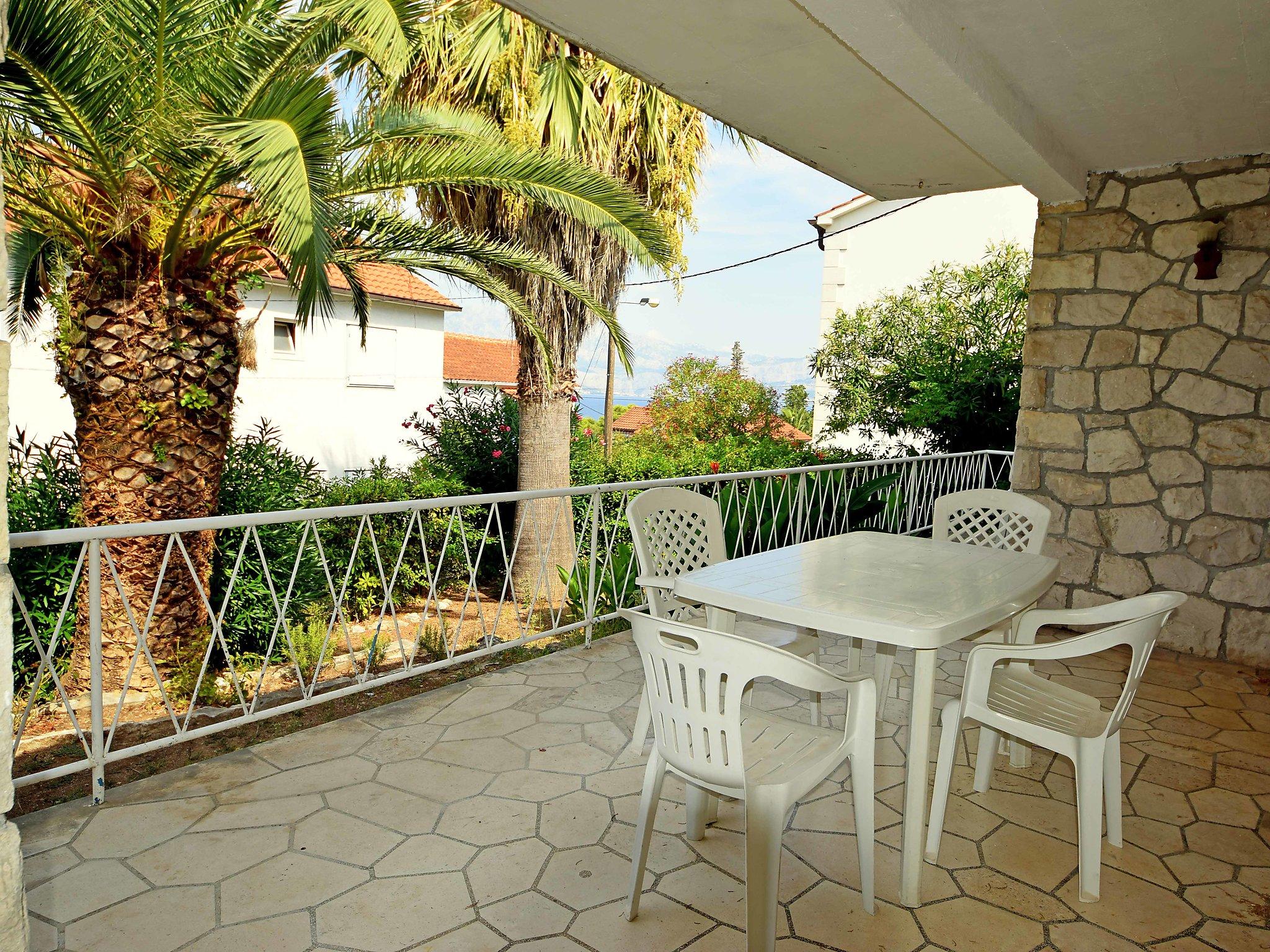Foto 2 - Casa de 3 habitaciones en Postira con terraza y vistas al mar