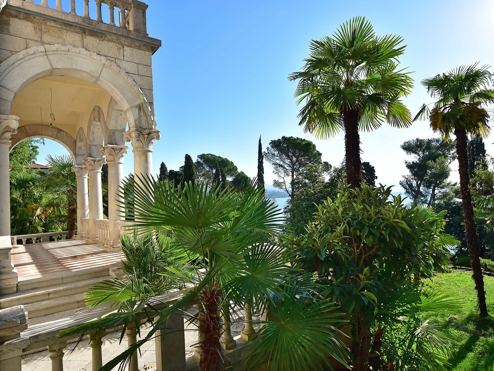 Photo 14 - Appartement de 1 chambre à Opatija avec jardin et terrasse