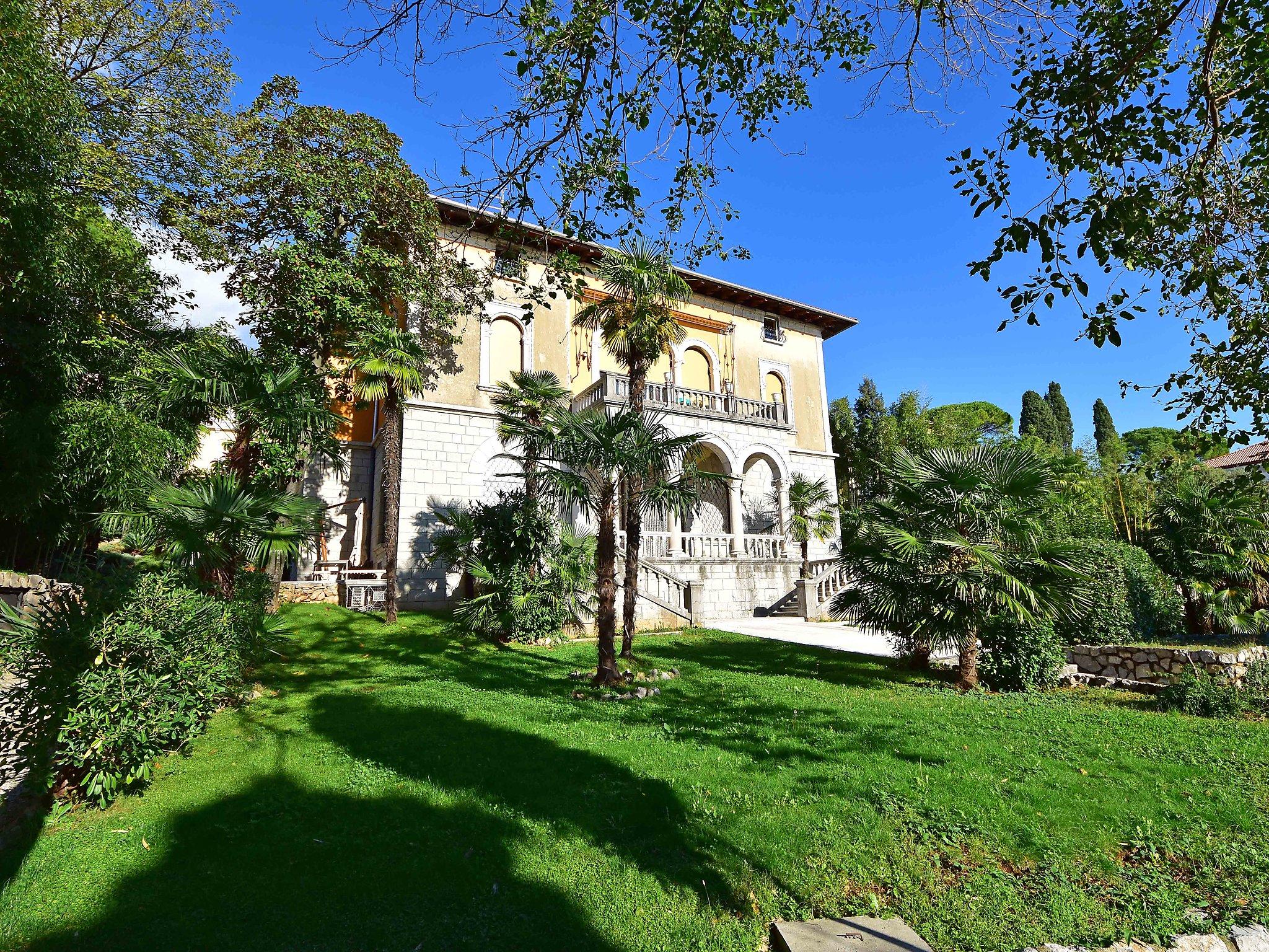 Foto 1 - Apartamento de 1 habitación en Opatija con vistas al mar