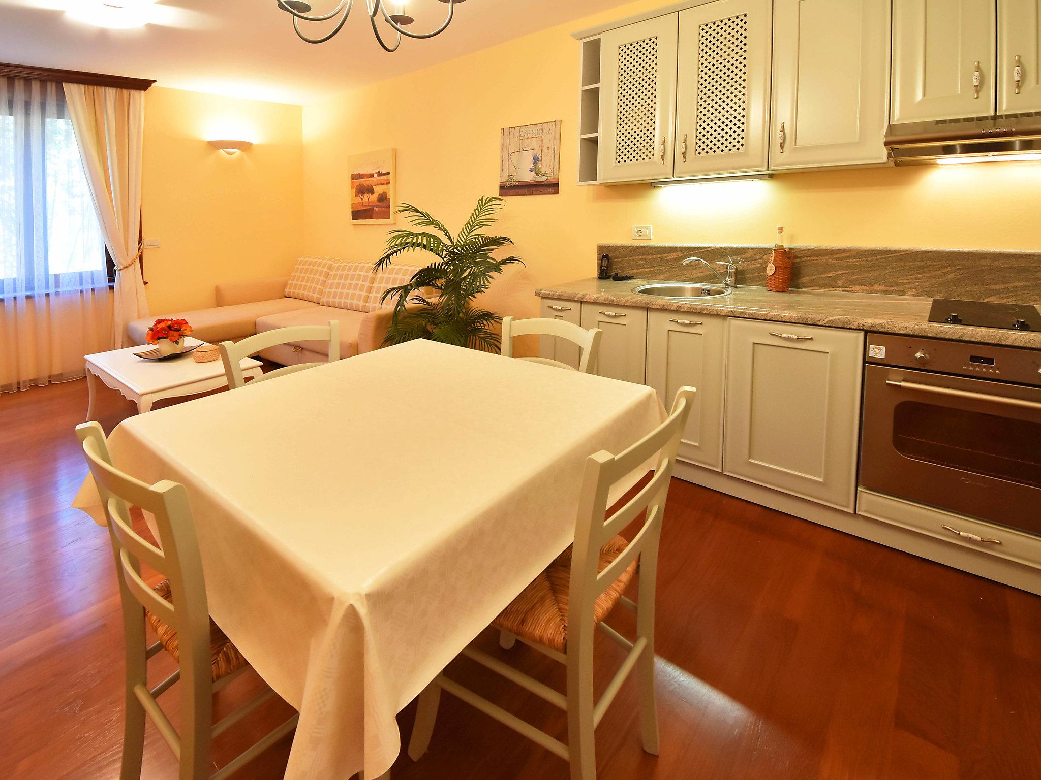 Photo 8 - 1 bedroom Apartment in Opatija with garden