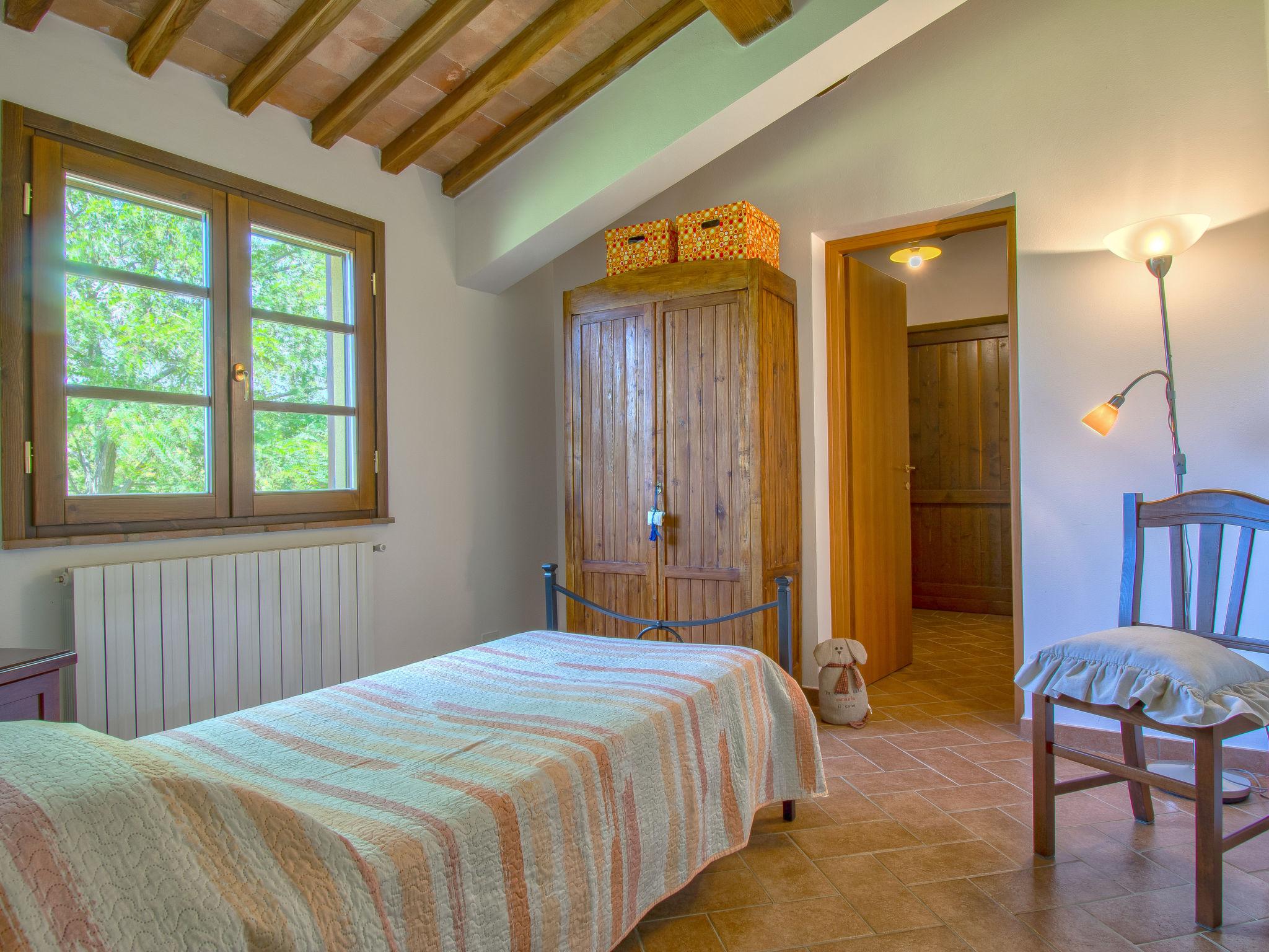 Foto 12 - Casa con 2 camere da letto a Riparbella con giardino e terrazza