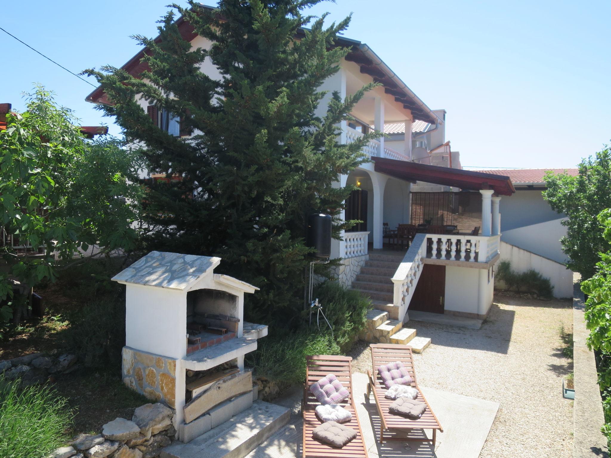 Foto 16 - Casa de 3 quartos em Obrovac com terraço e vistas do mar