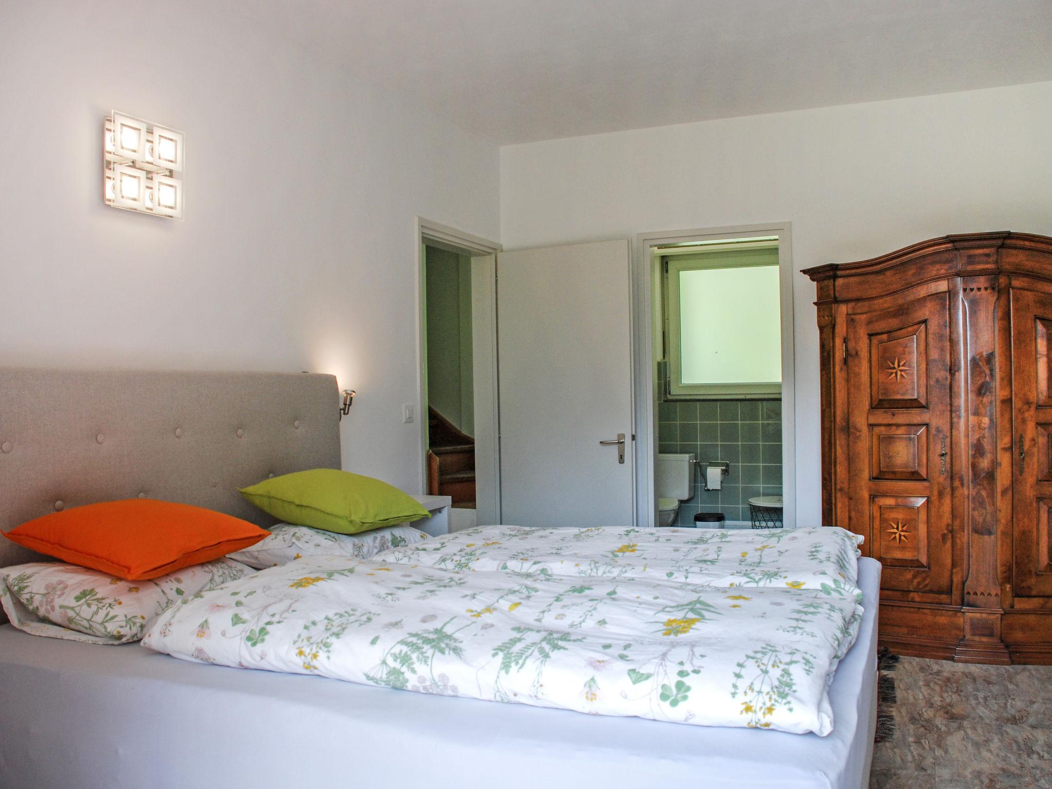 Foto 3 - Apartment mit 3 Schlafzimmern in Acquarossa mit schwimmbad und blick auf die berge