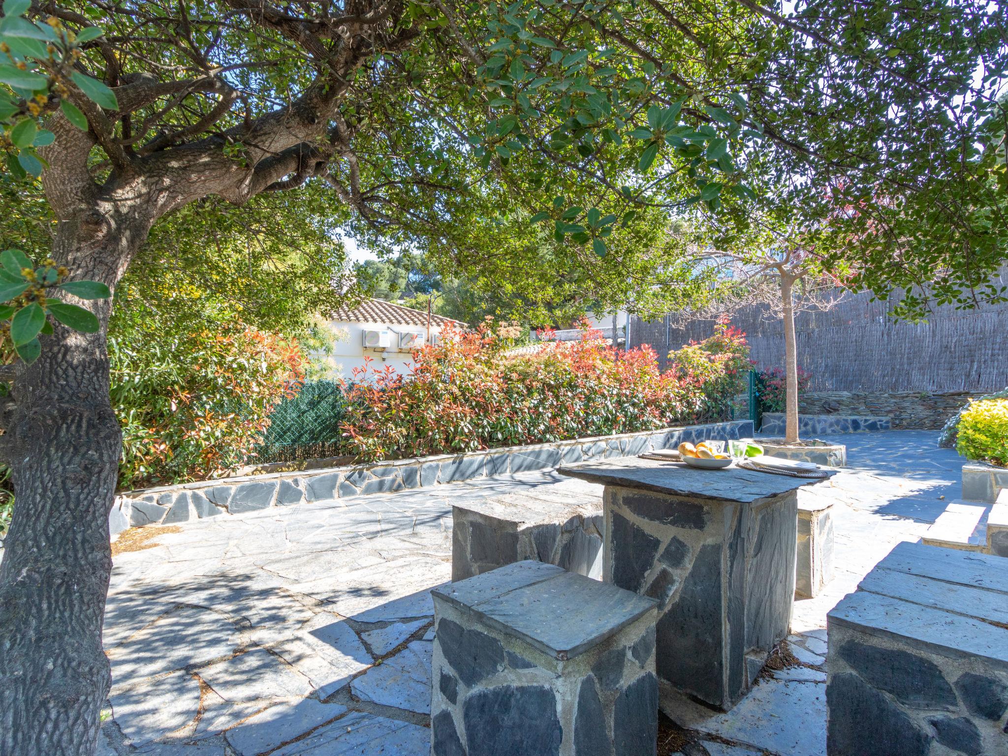 Photo 25 - Maison de 2 chambres à Cadaqués avec jardin et terrasse