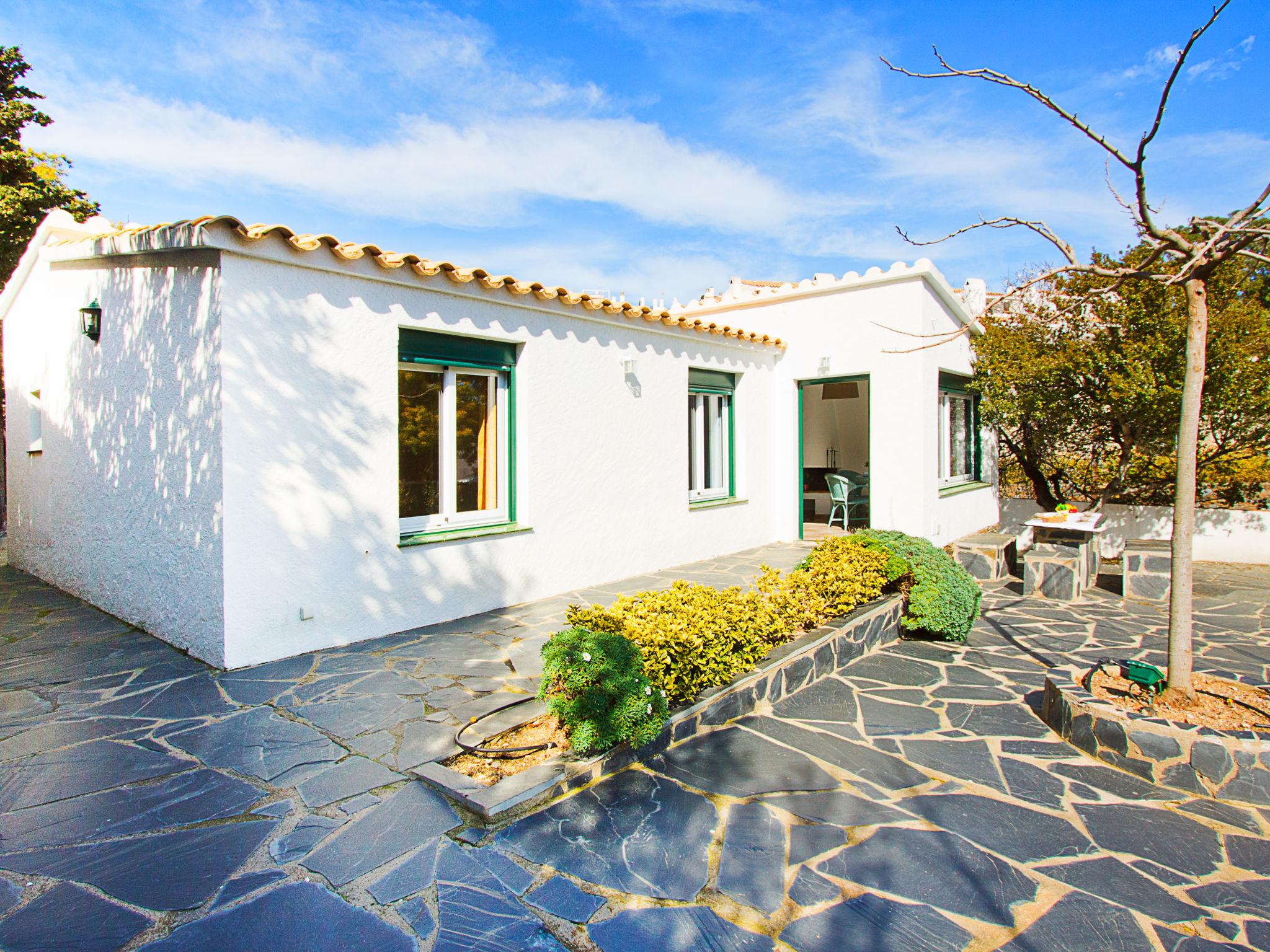 Photo 5 - Maison de 2 chambres à Cadaqués avec jardin et terrasse