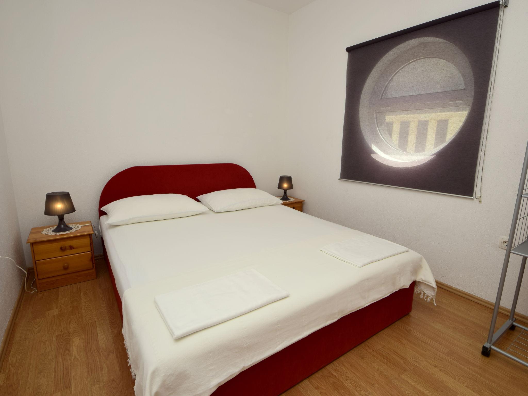 Foto 10 - Apartamento de 2 quartos em Split com terraço e vistas do mar