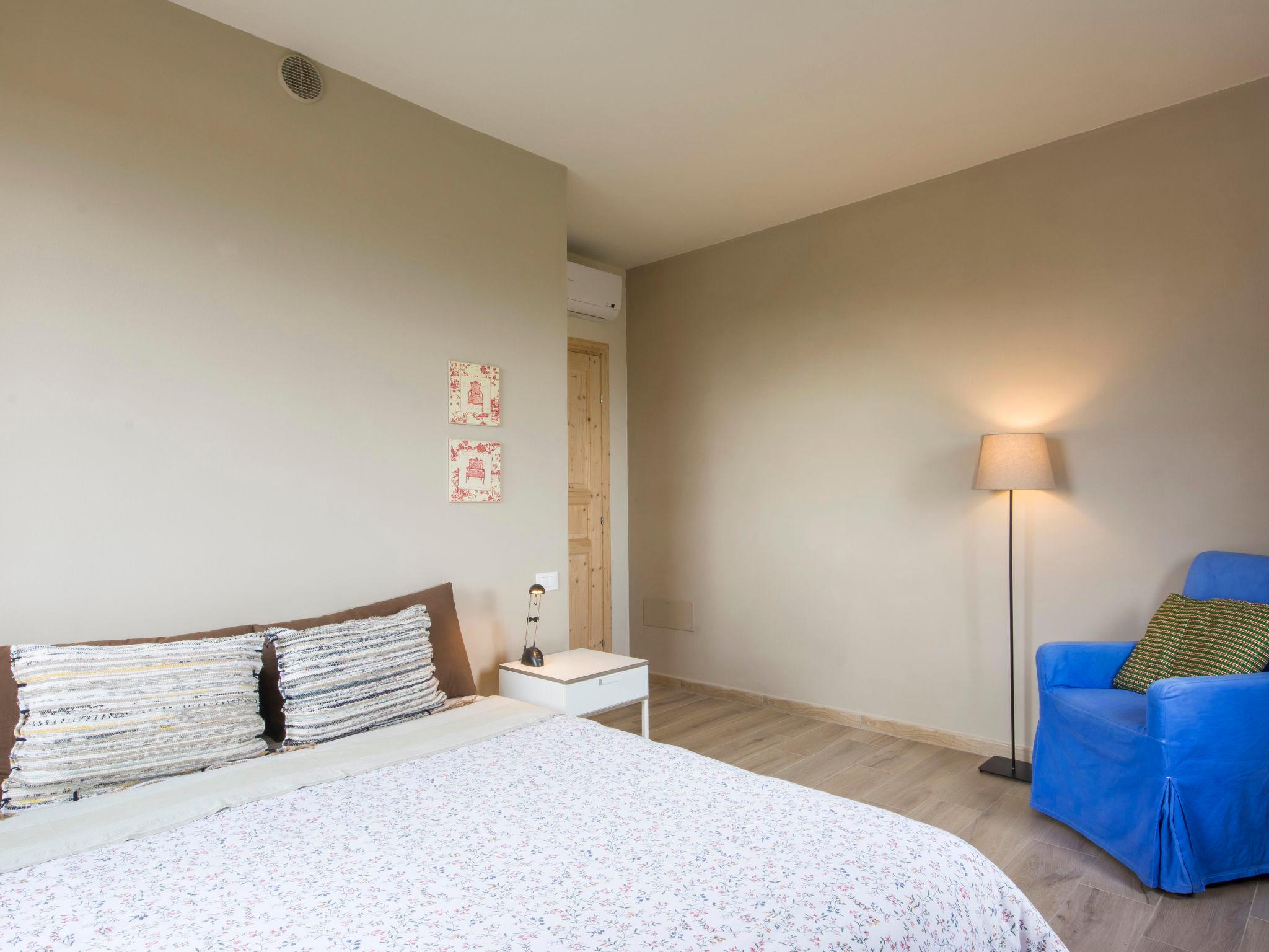 Foto 10 - Apartment mit 1 Schlafzimmer in Fucecchio mit schwimmbad