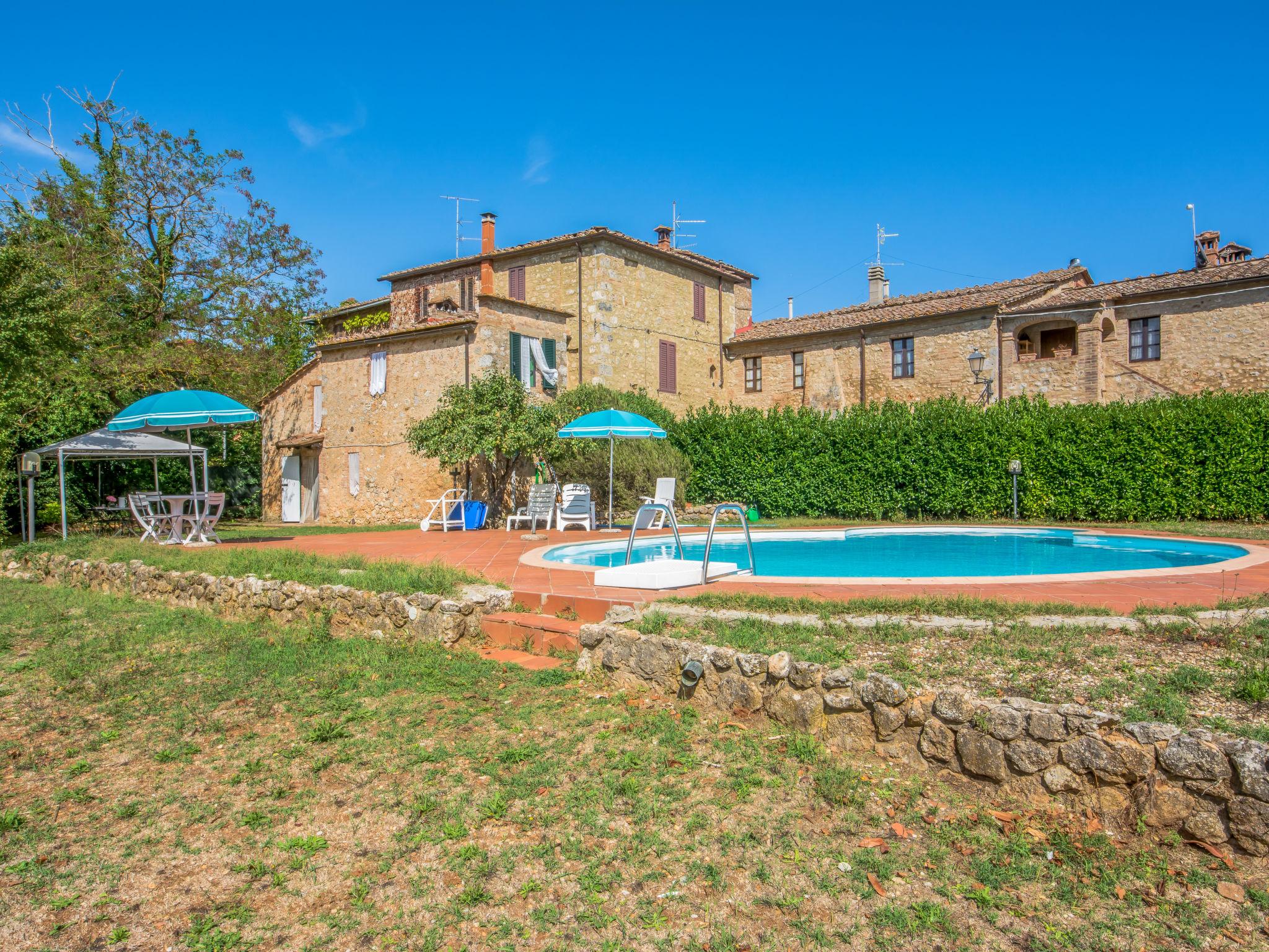 Foto 13 - Casa de 2 quartos em Sovicille com piscina privada e jardim