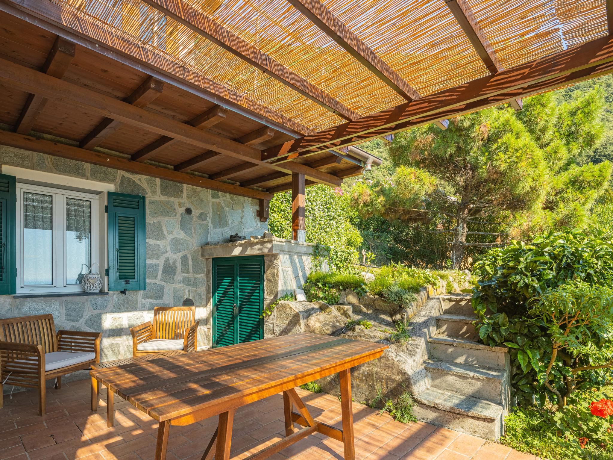 Photo 2 - Maison de 2 chambres à Moneglia avec jardin et vues à la mer