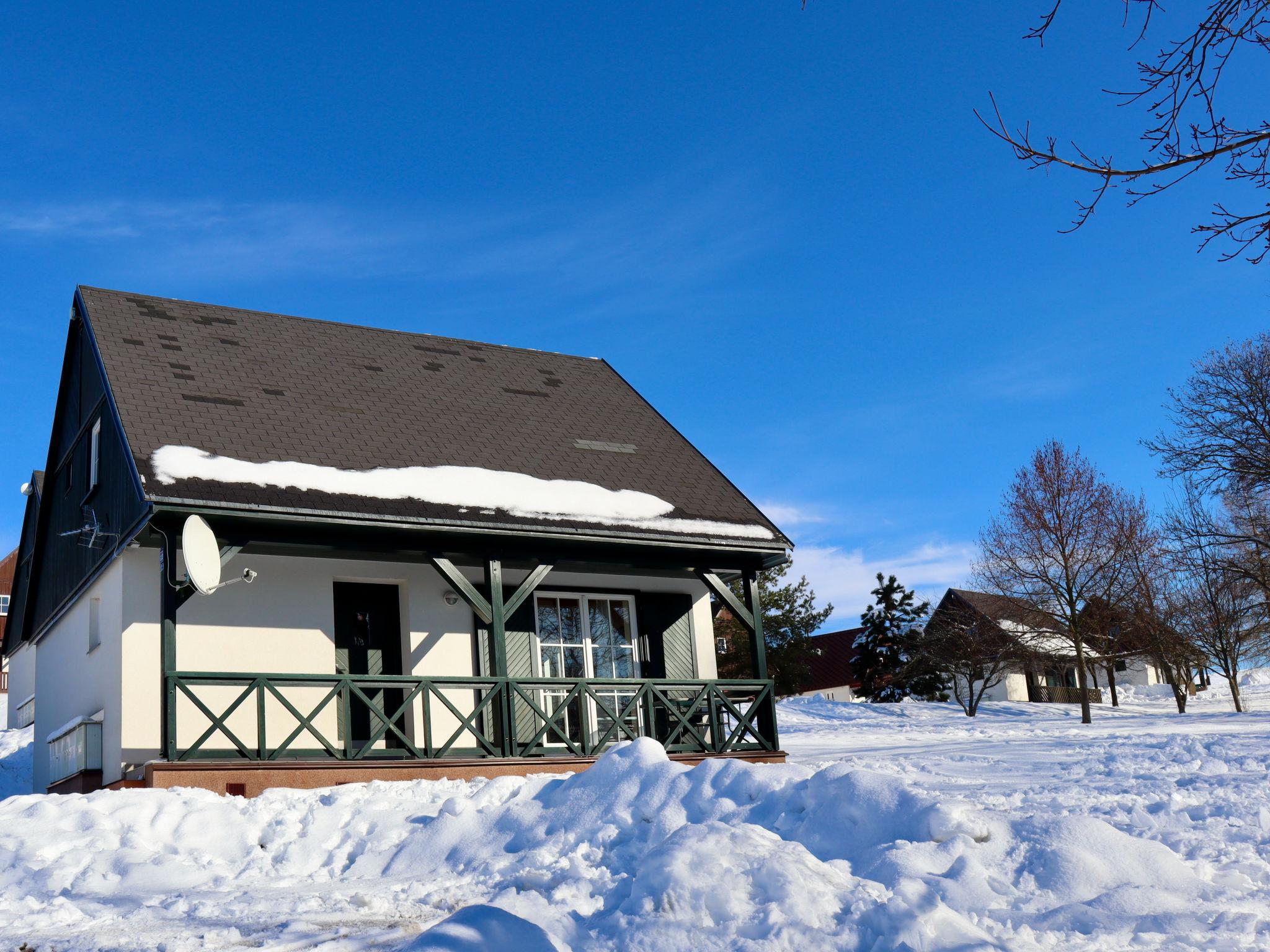 Photo 29 - Maison de 3 chambres à Černý Důl avec piscine et vues sur la montagne