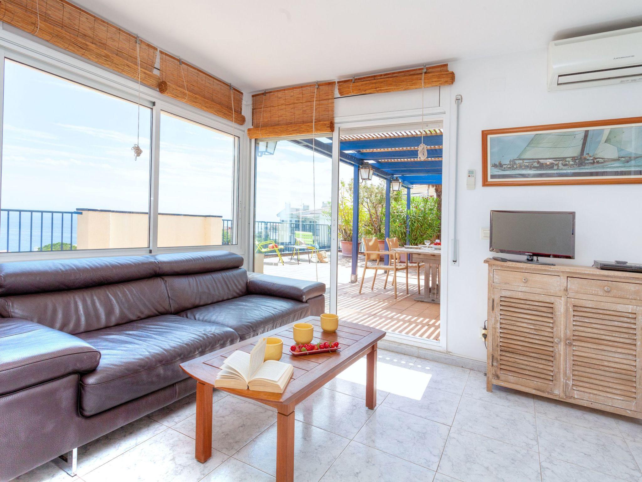 Foto 6 - Apartment mit 2 Schlafzimmern in Llançà mit terrasse und blick aufs meer