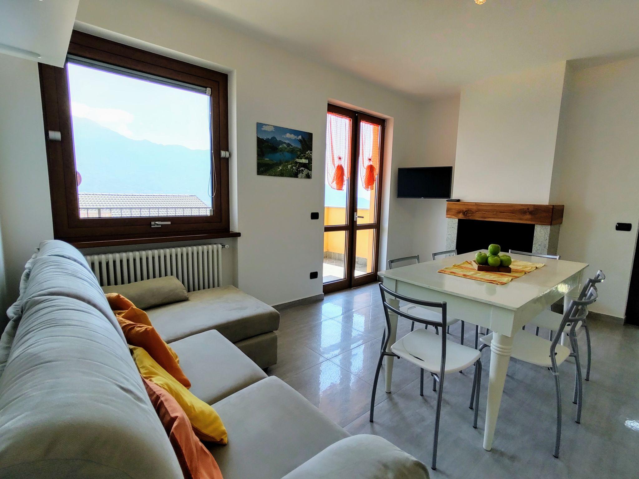 Photo 7 - 2 bedroom Apartment in Trezzone with terrace and mountain view