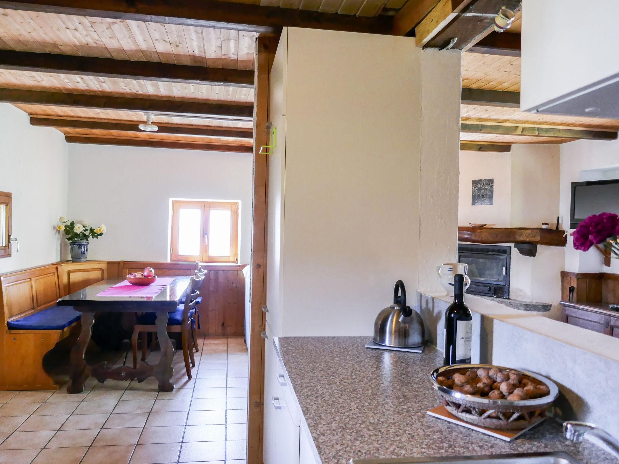 Photo 9 - Maison de 1 chambre à Acquarossa avec jardin et terrasse