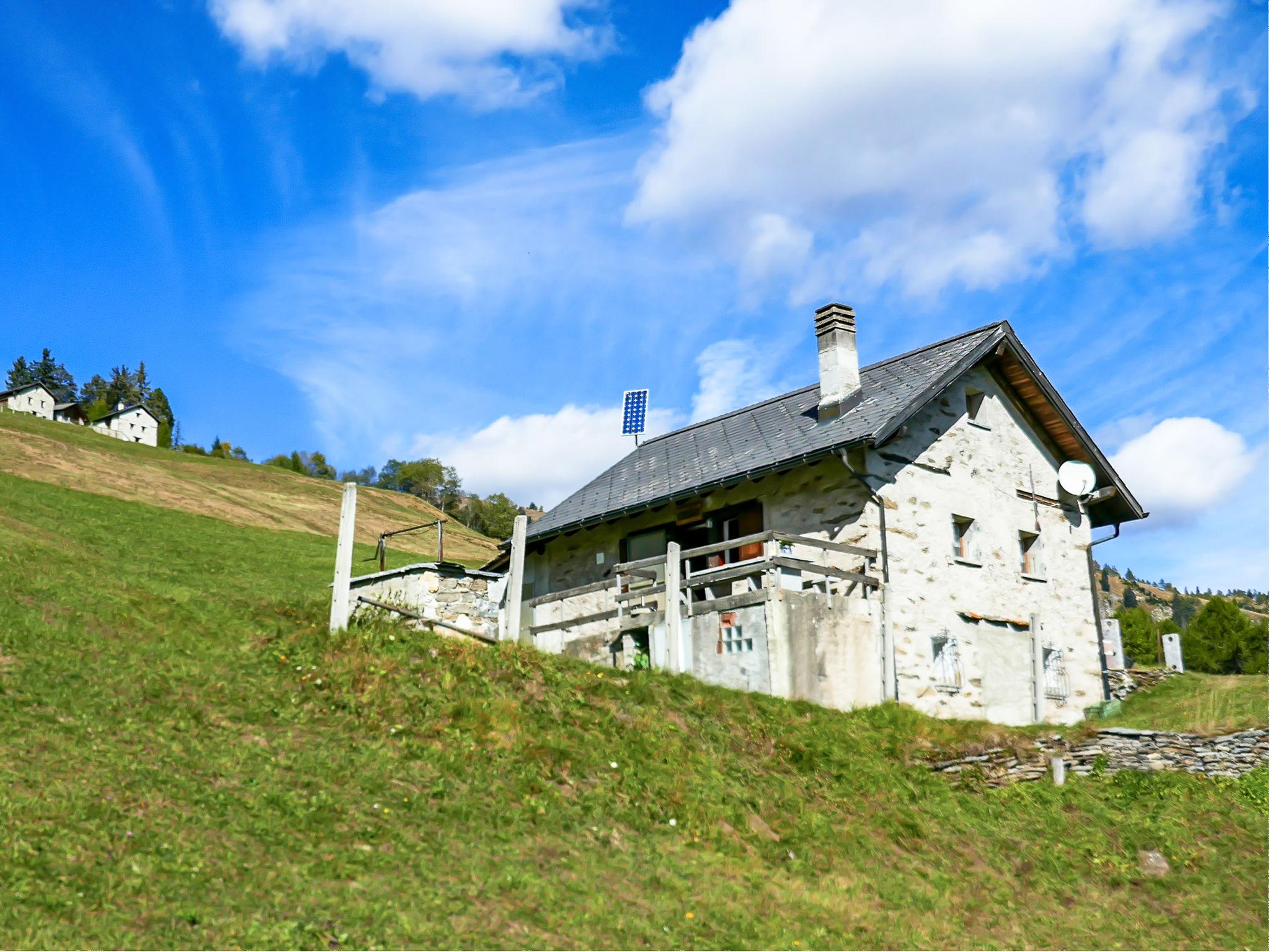 Foto 6 - Haus mit 1 Schlafzimmer in Acquarossa mit terrasse und blick auf die berge