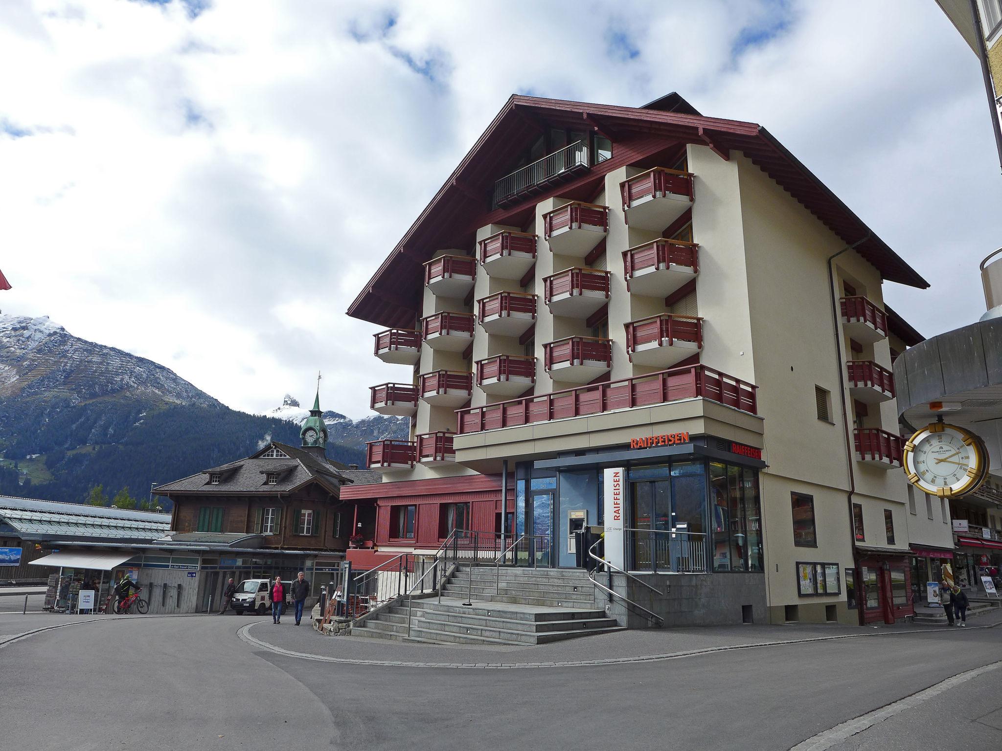 Foto 16 - Apartamento de 1 habitación en Lauterbrunnen con vistas a la montaña