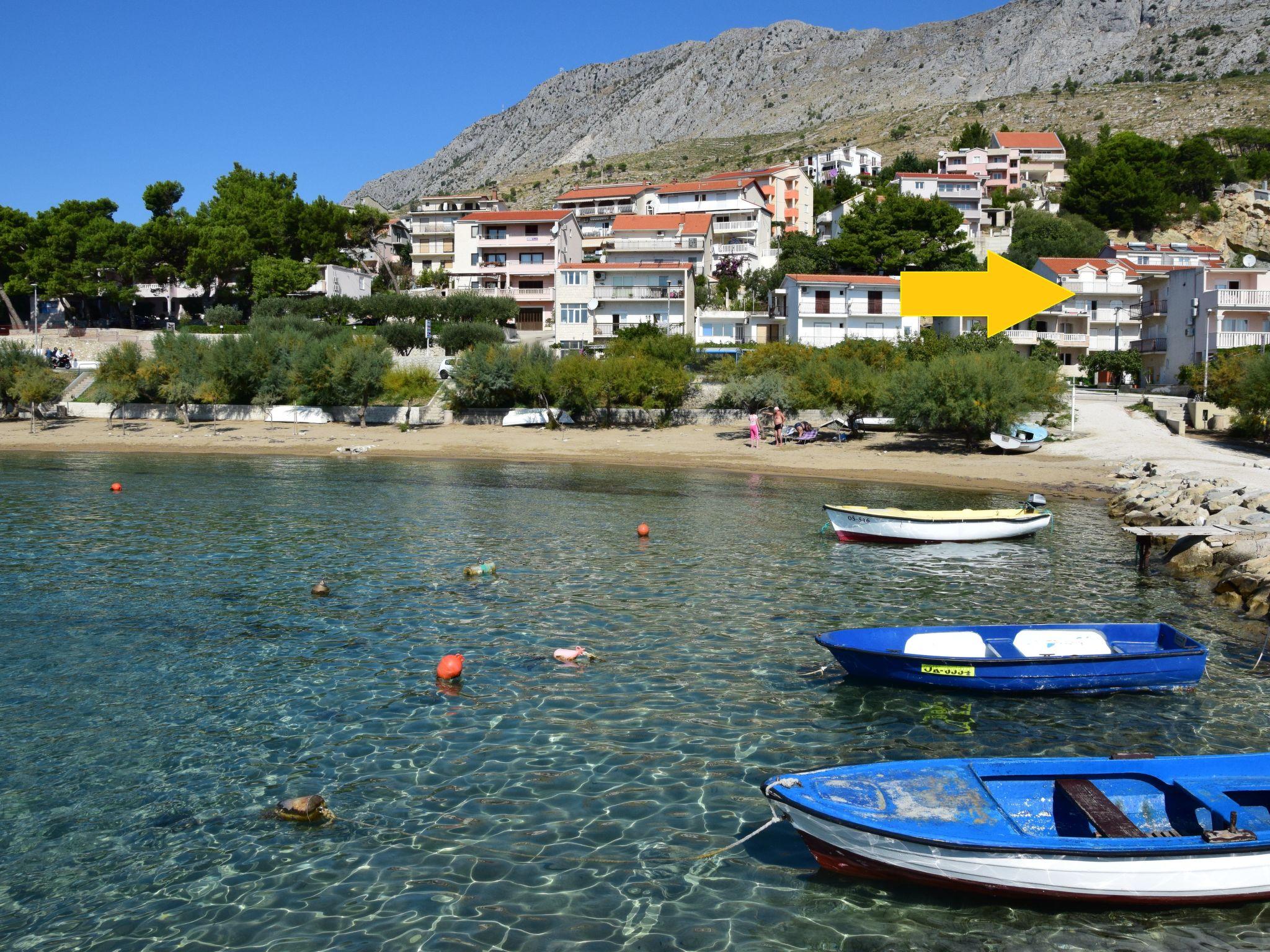 Foto 6 - Apartamento de 1 habitación en Dugi Rat con vistas al mar