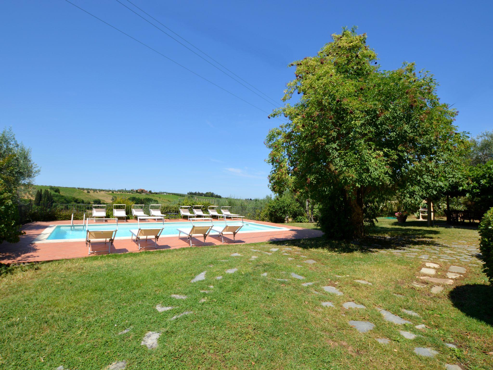 Foto 35 - Casa con 6 camere da letto a San Casciano in Val di Pesa con piscina privata e giardino