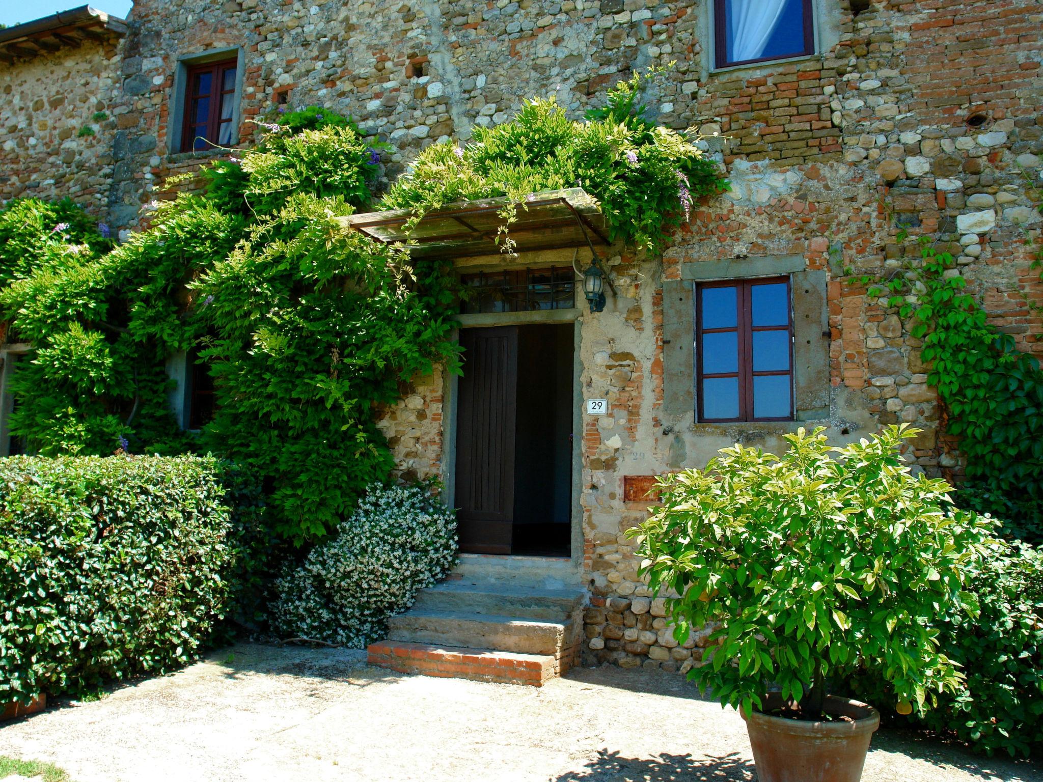 Foto 34 - Casa con 6 camere da letto a San Casciano in Val di Pesa con piscina privata e giardino