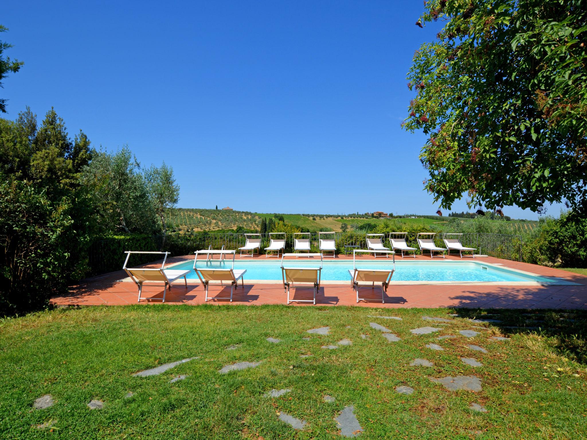 Foto 2 - Casa con 6 camere da letto a San Casciano in Val di Pesa con piscina privata e giardino