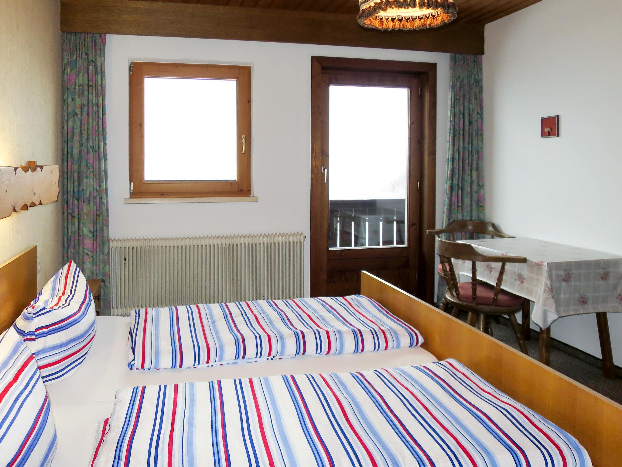 Photo 13 - 6 bedroom House in Ramsau im Zillertal with mountain view