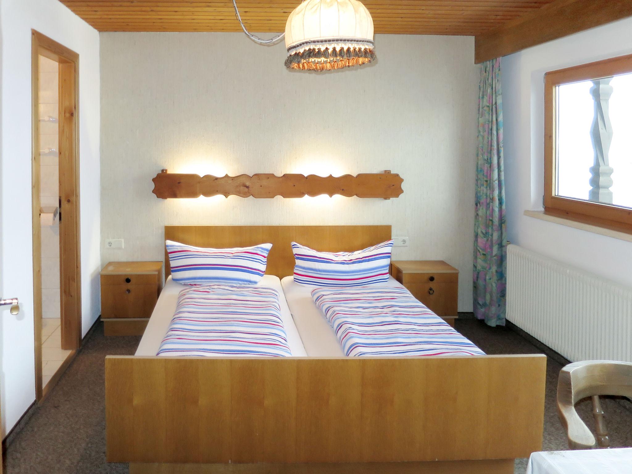 Foto 12 - Haus mit 6 Schlafzimmern in Ramsau im Zillertal mit blick auf die berge
