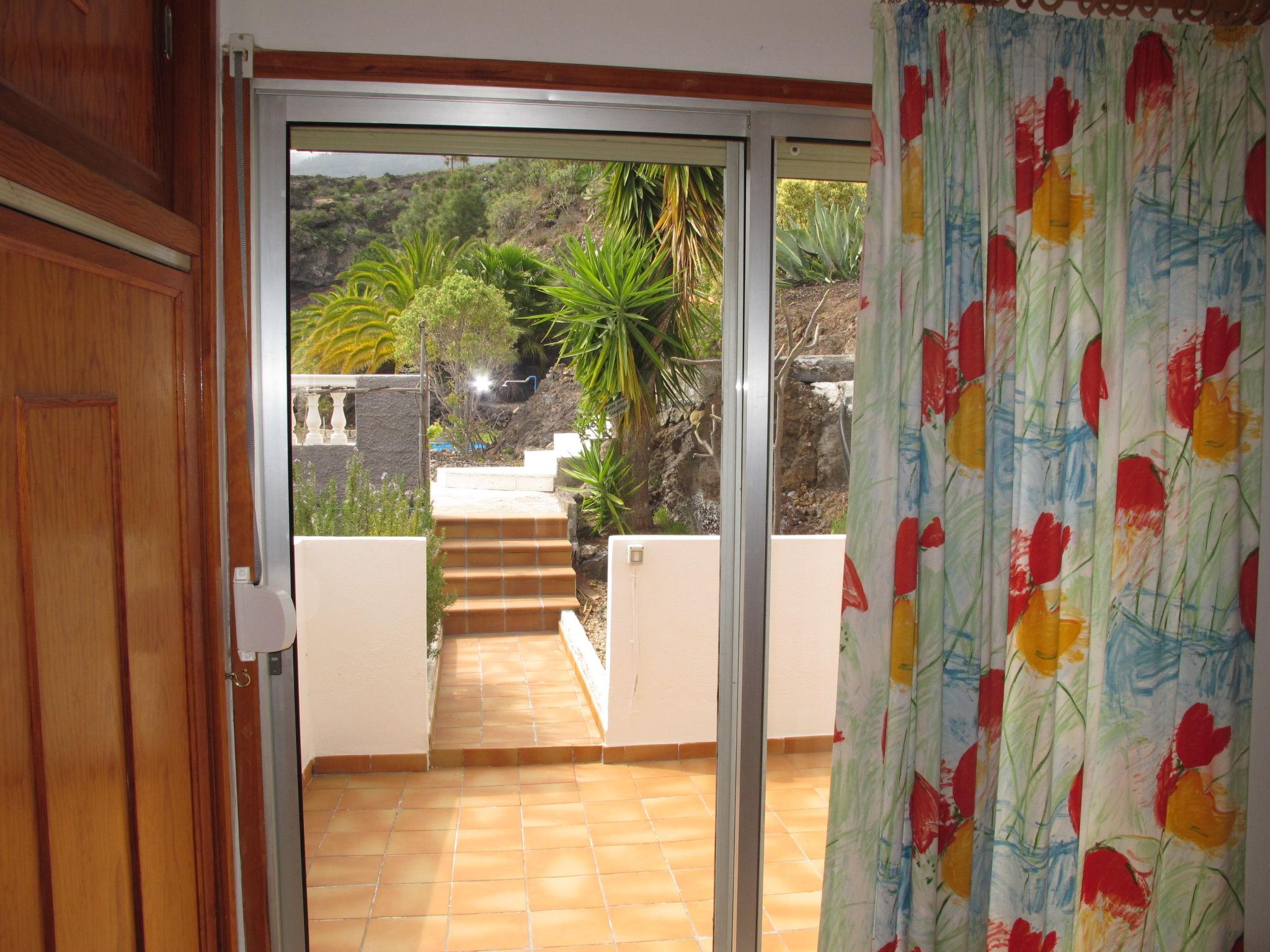 Foto 10 - Apartamento de 1 habitación en Candelaria con piscina y vistas al mar