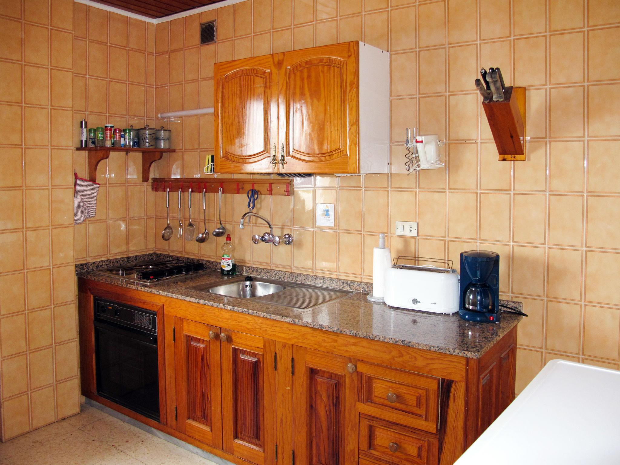 Photo 4 - 1 bedroom Apartment in Candelaria with swimming pool and garden