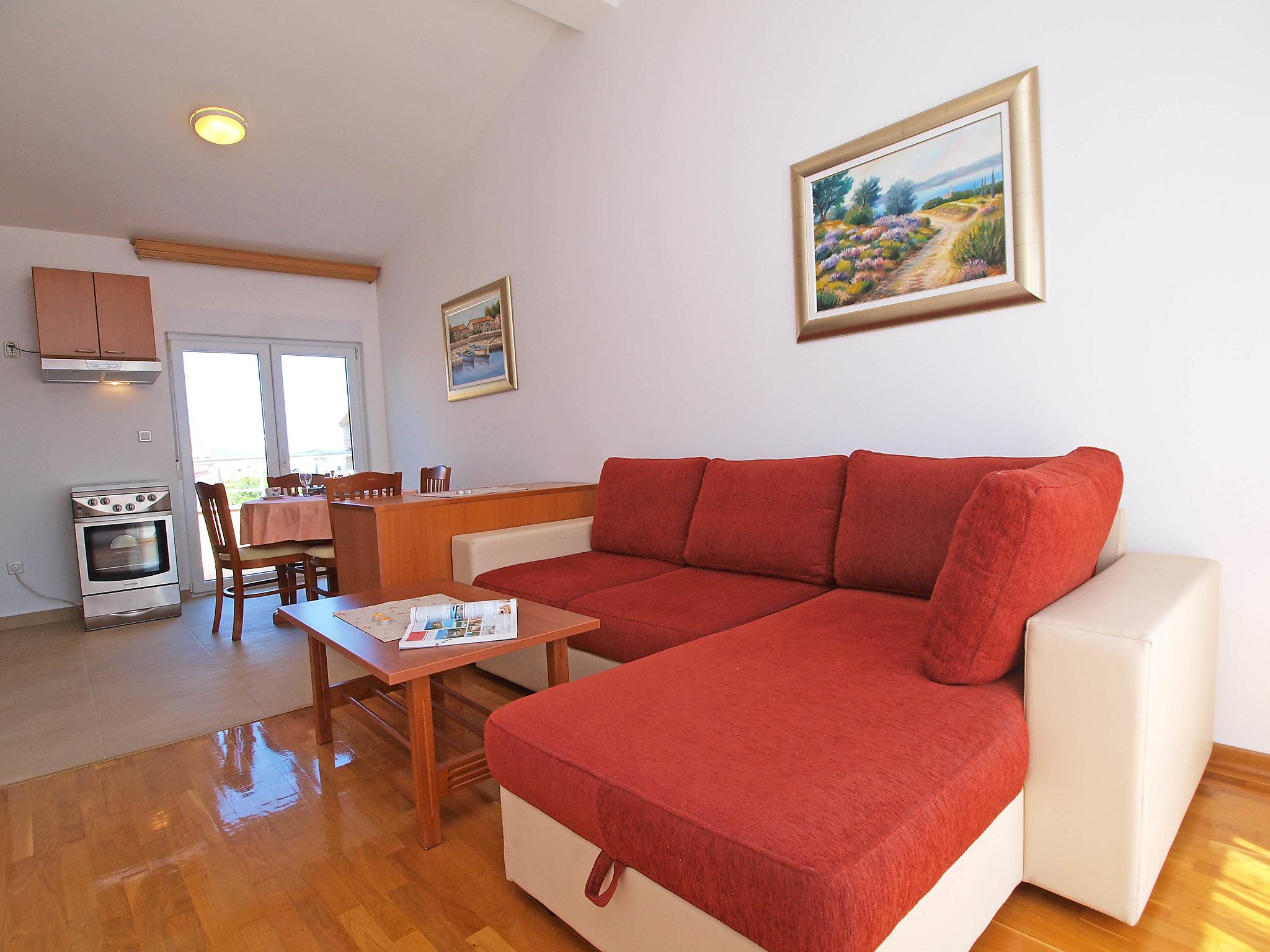 Foto 4 - Apartamento en Pirovac con terraza y vistas al mar