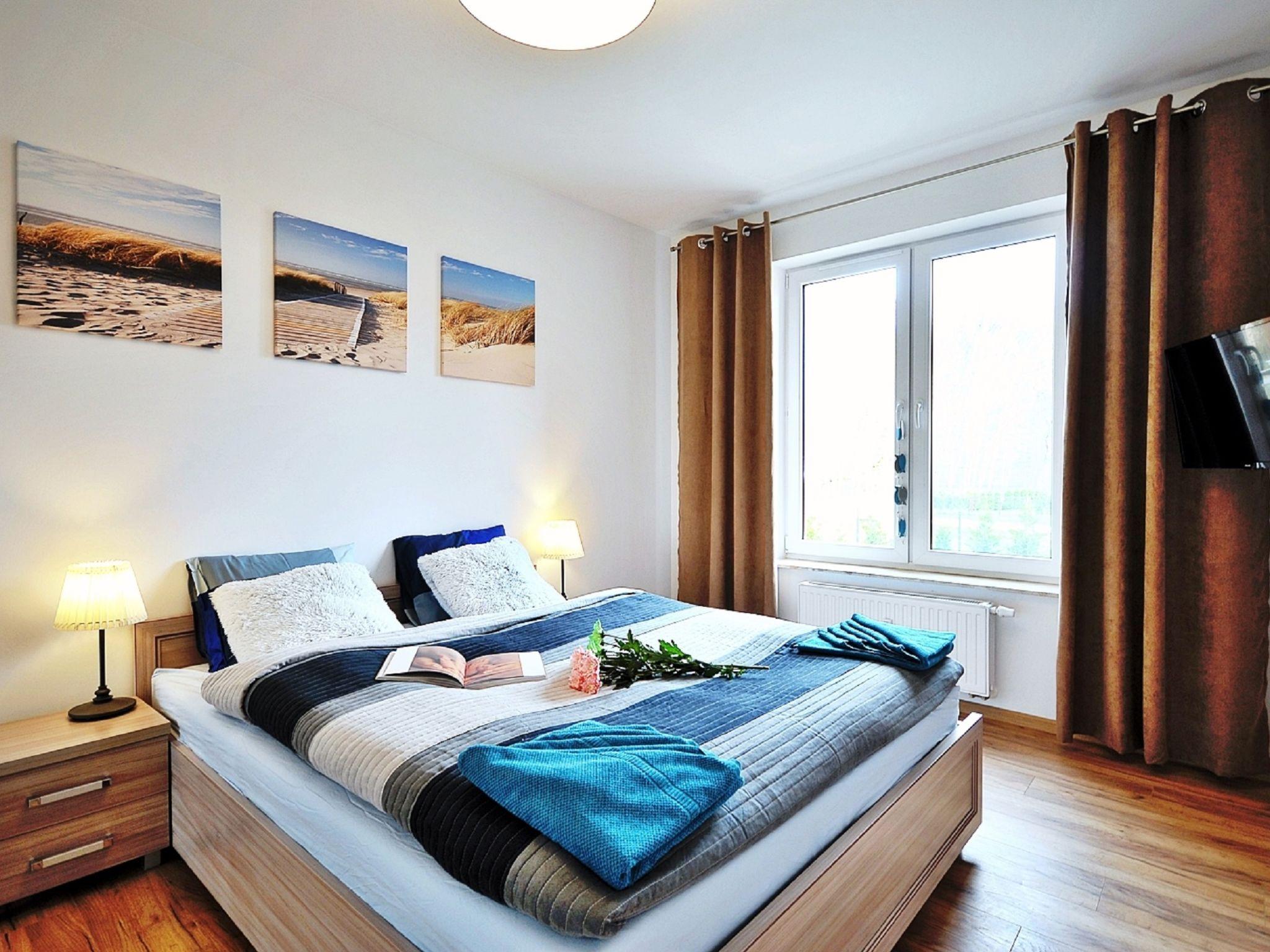 Foto 18 - Apartamento de 1 habitación en Kołobrzeg con piscina y vistas al mar