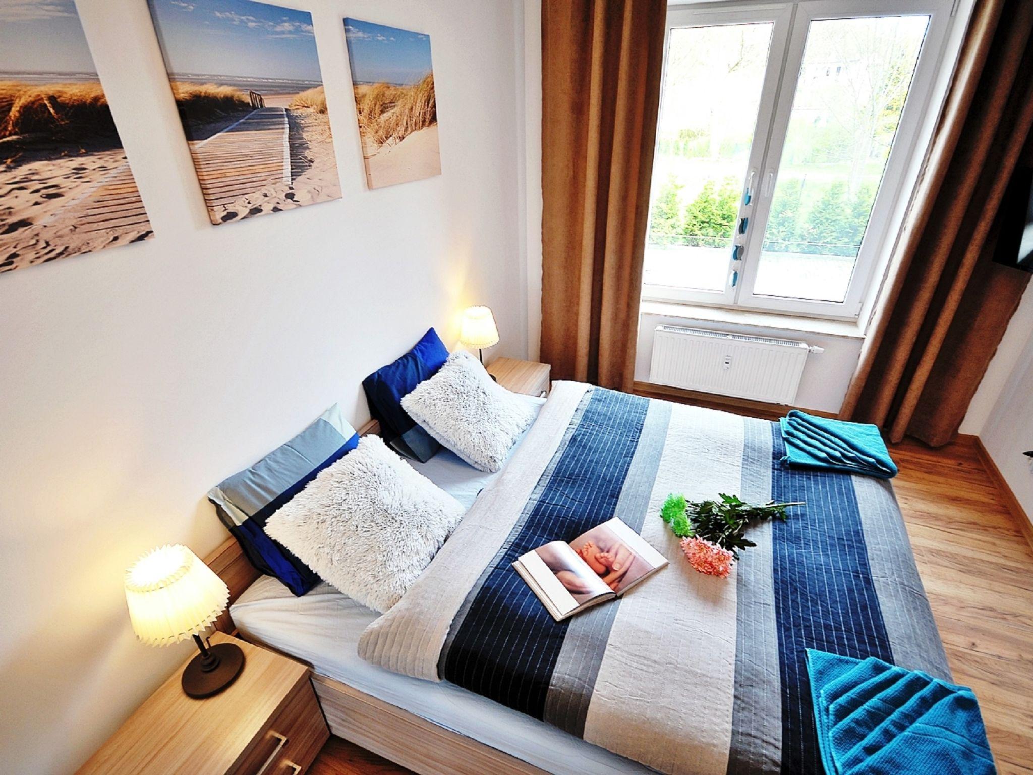 Photo 17 - Appartement de 1 chambre à Kołobrzeg avec piscine et vues à la mer