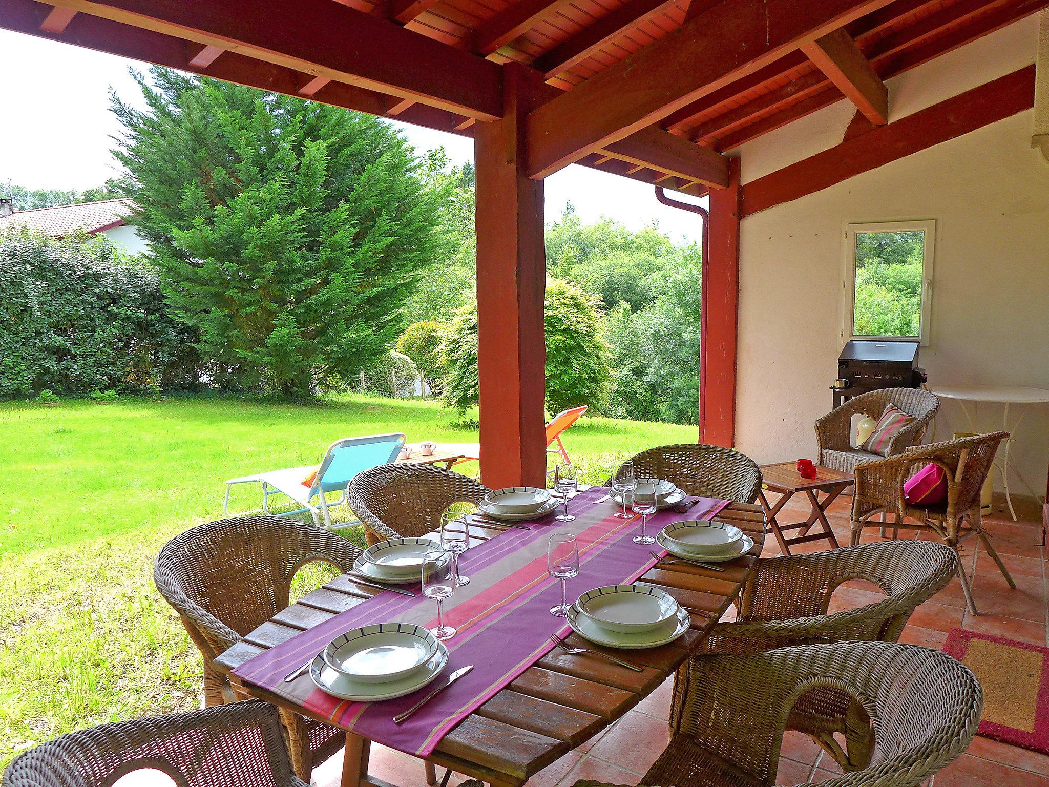 Photo 2 - Maison de 4 chambres à Saint-Pée-sur-Nivelle avec jardin et terrasse