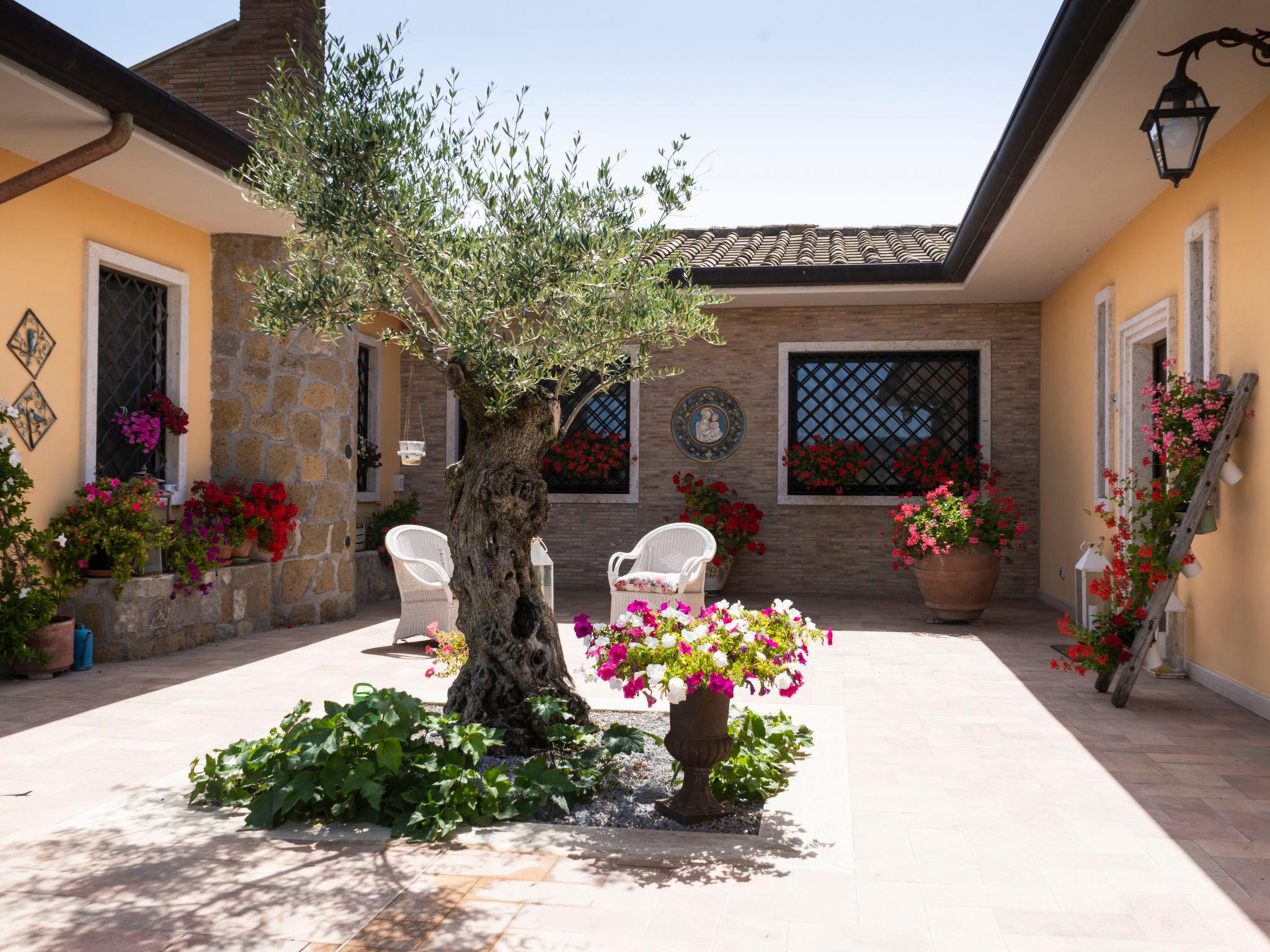 Photo 34 - Maison de 4 chambres à Marta avec piscine privée et jardin