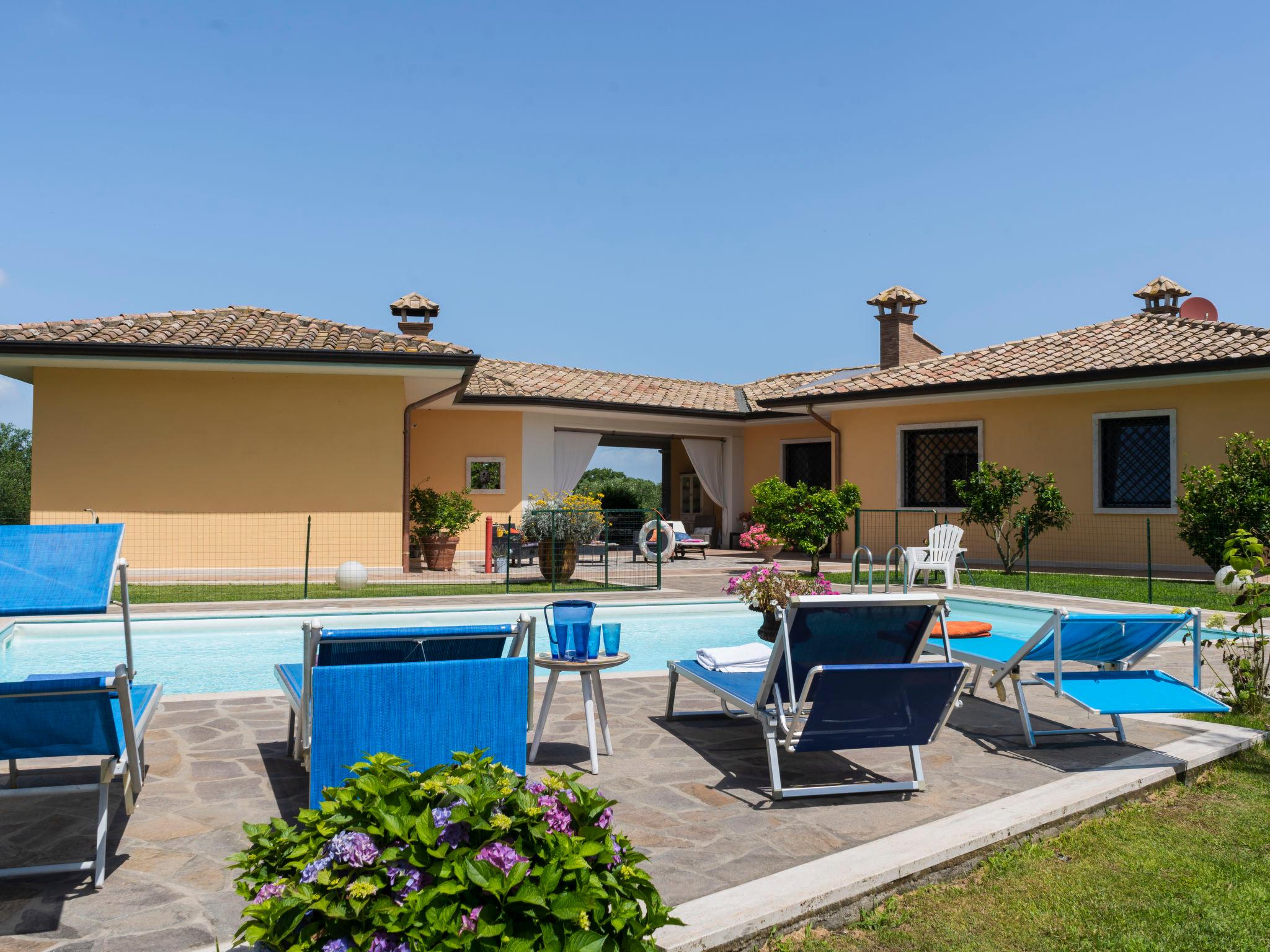 Foto 25 - Casa de 4 quartos em Marta com piscina privada e jardim
