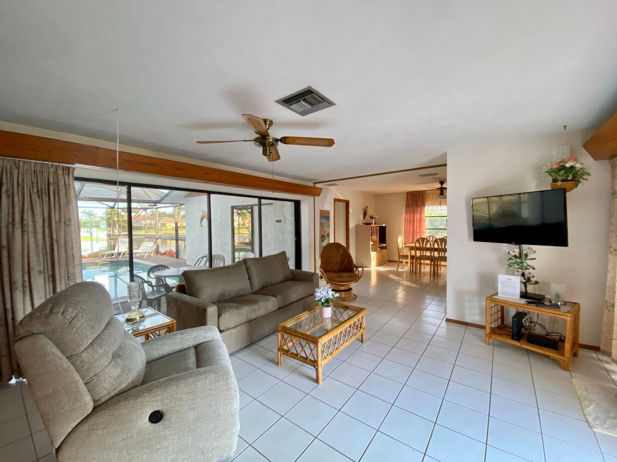 Photo 4 - 2 bedroom House in Marco Island with private pool and sea view