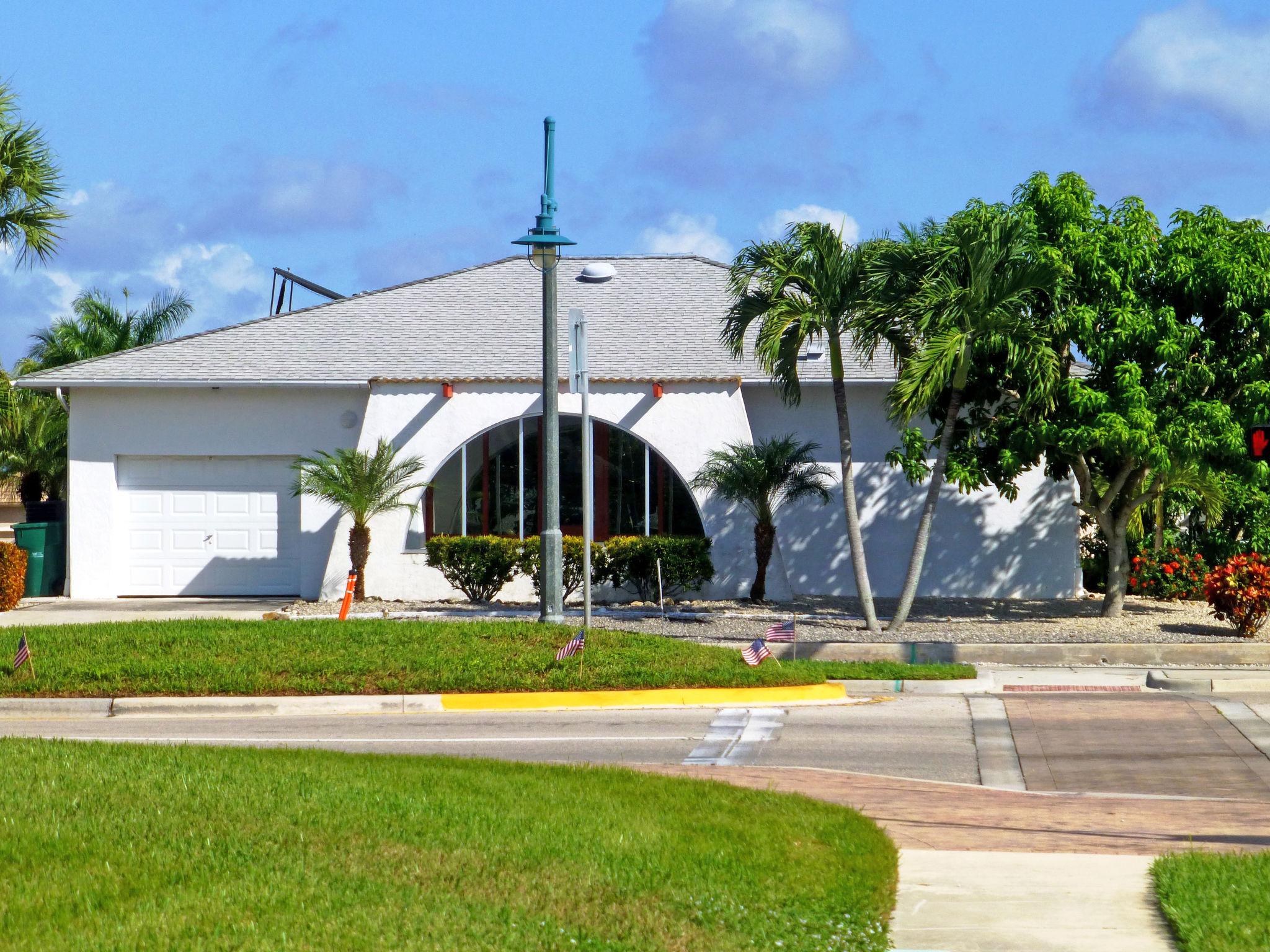 Foto 1 - Casa con 2 camere da letto a Marco Island con piscina privata e vista mare