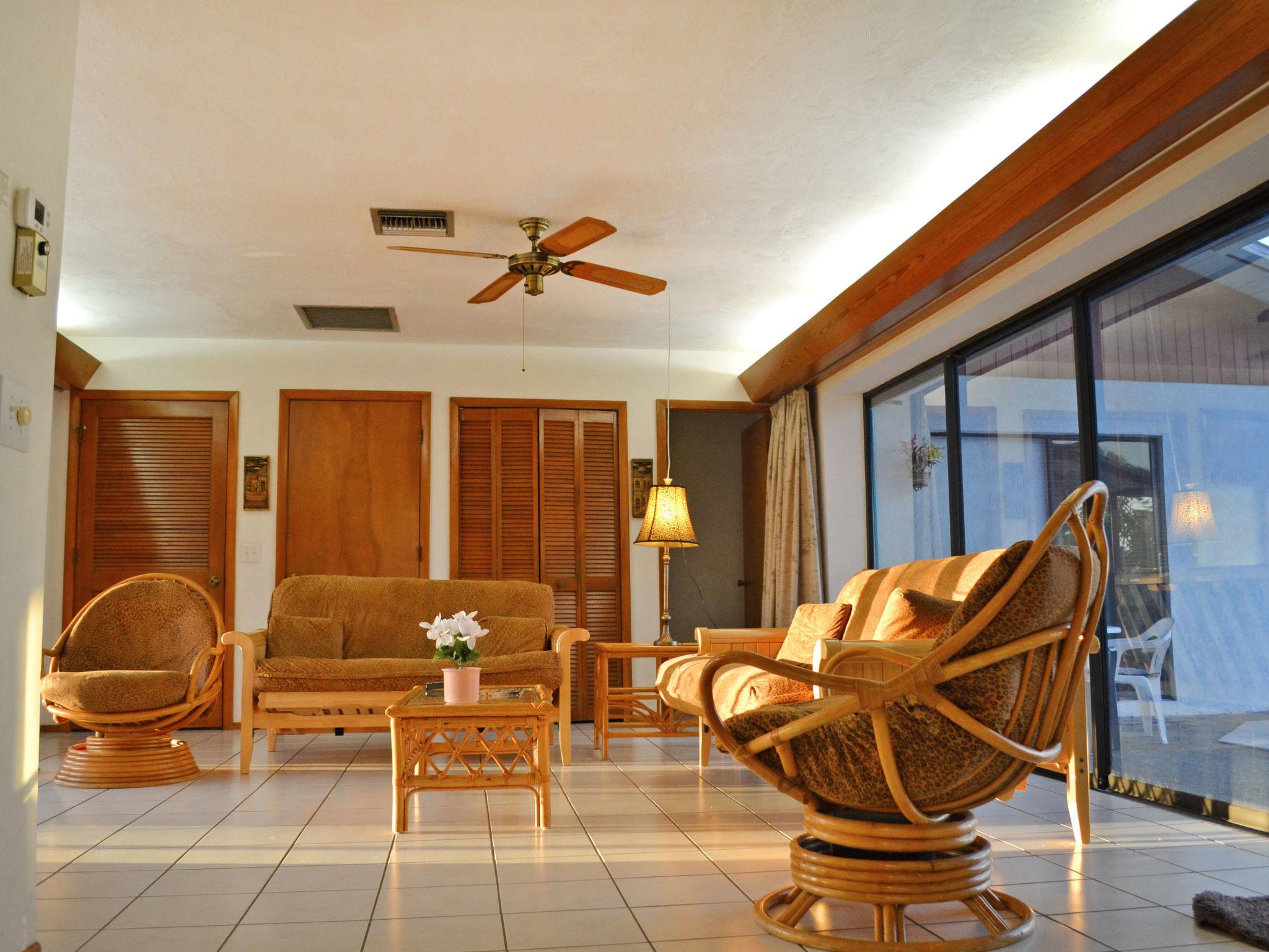 Photo 11 - 2 bedroom House in Marco Island with private pool and sea view