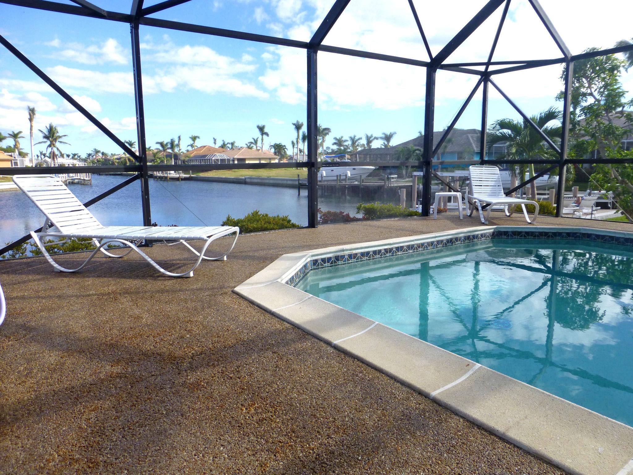 Foto 7 - Casa con 2 camere da letto a Marco Island con piscina privata e vista mare
