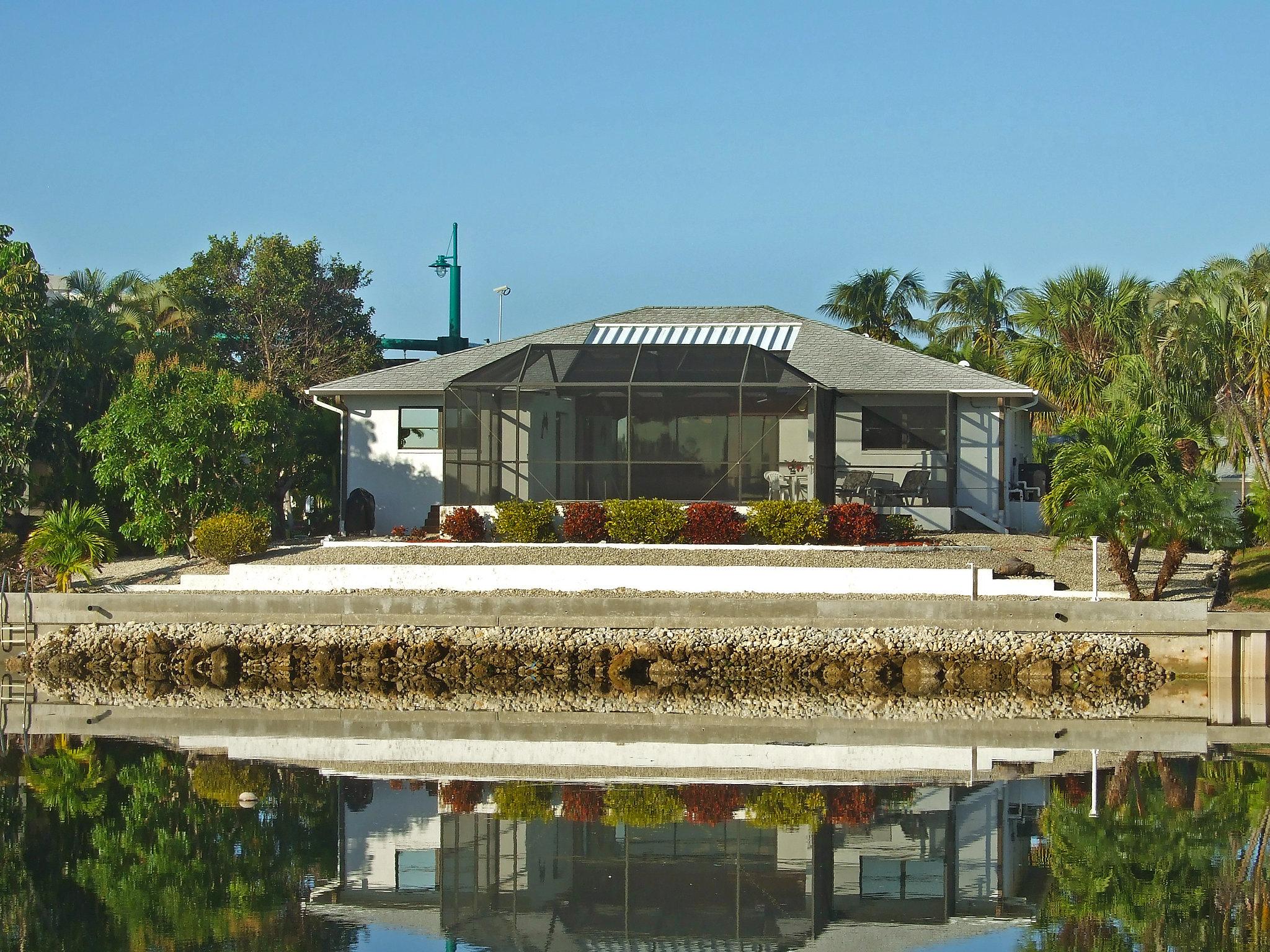 Foto 22 - Casa de 2 quartos em Marco Island com piscina privada e terraço