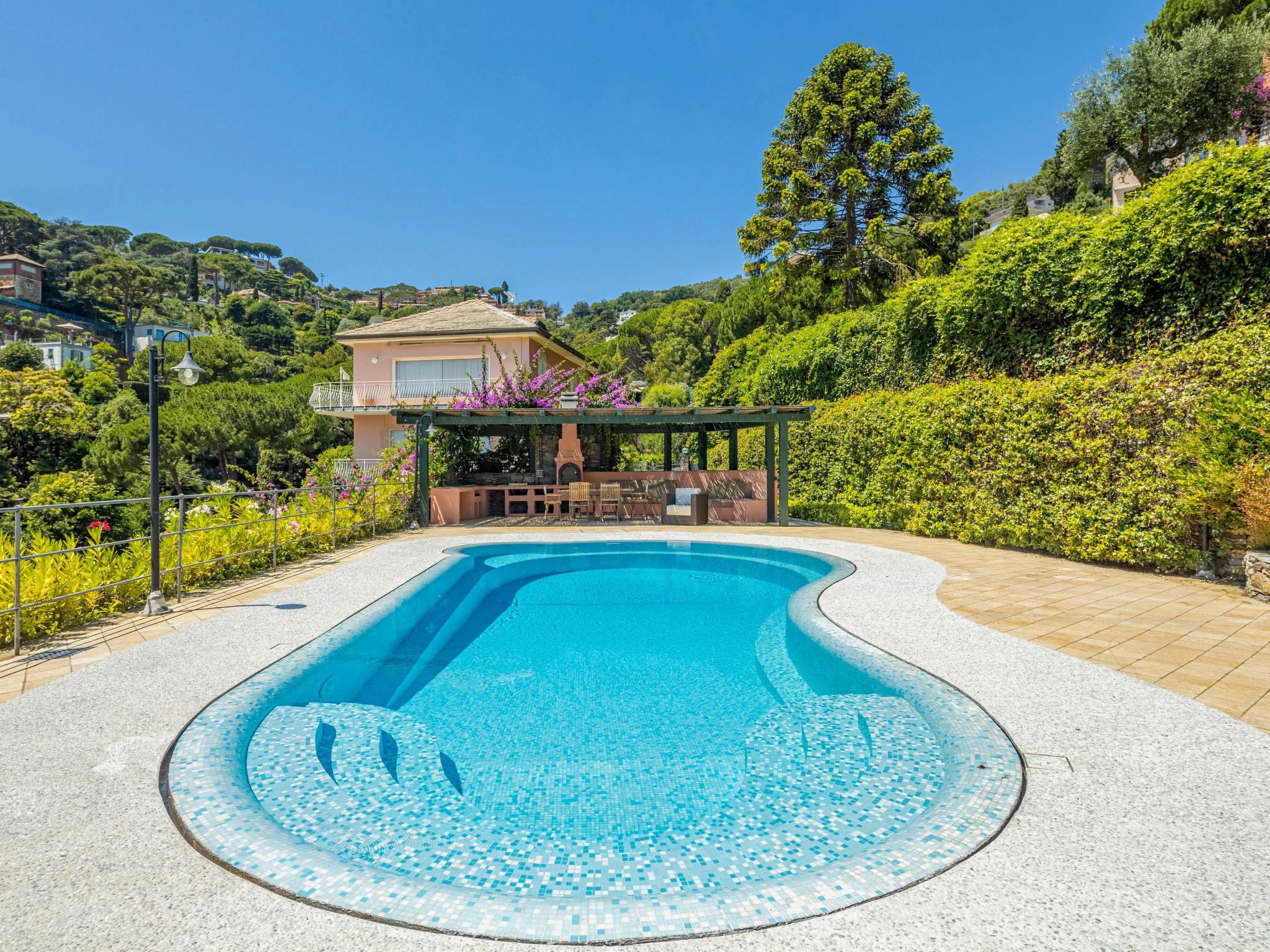 Photo 2 - 4 bedroom House in Rapallo with private pool and sea view
