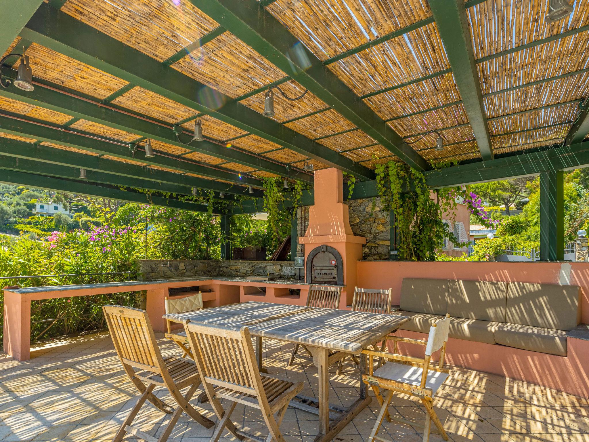 Photo 3 - Maison de 4 chambres à Rapallo avec piscine privée et jardin