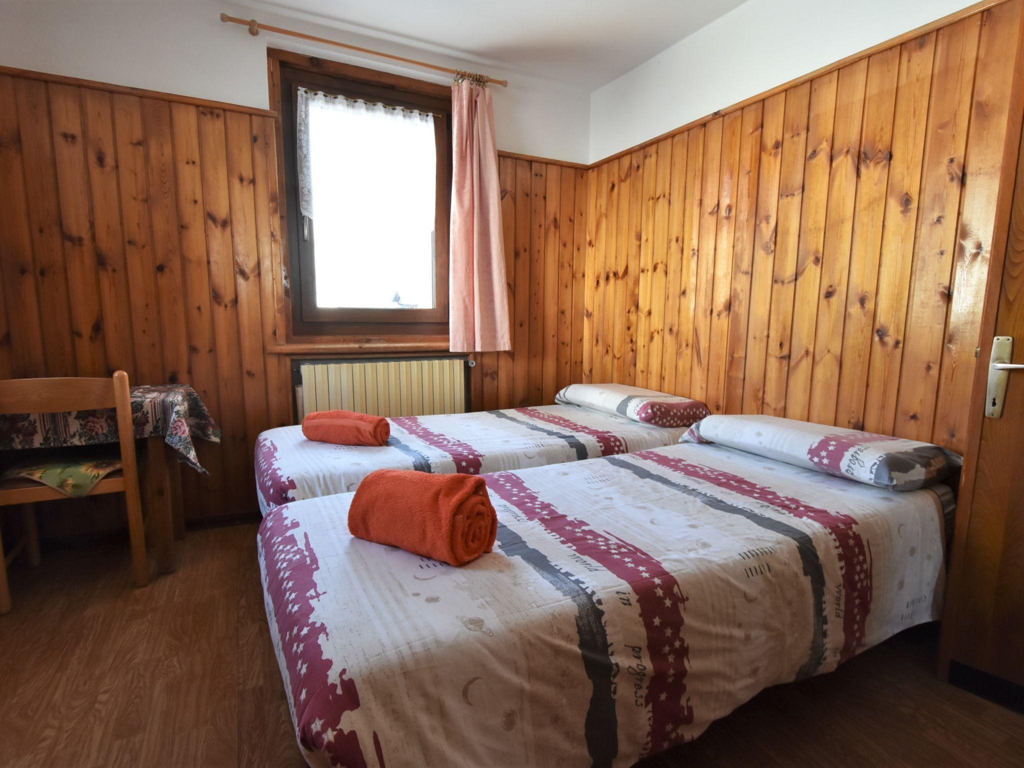 Photo 12 - 4 bedroom Apartment in Livigno with mountain view