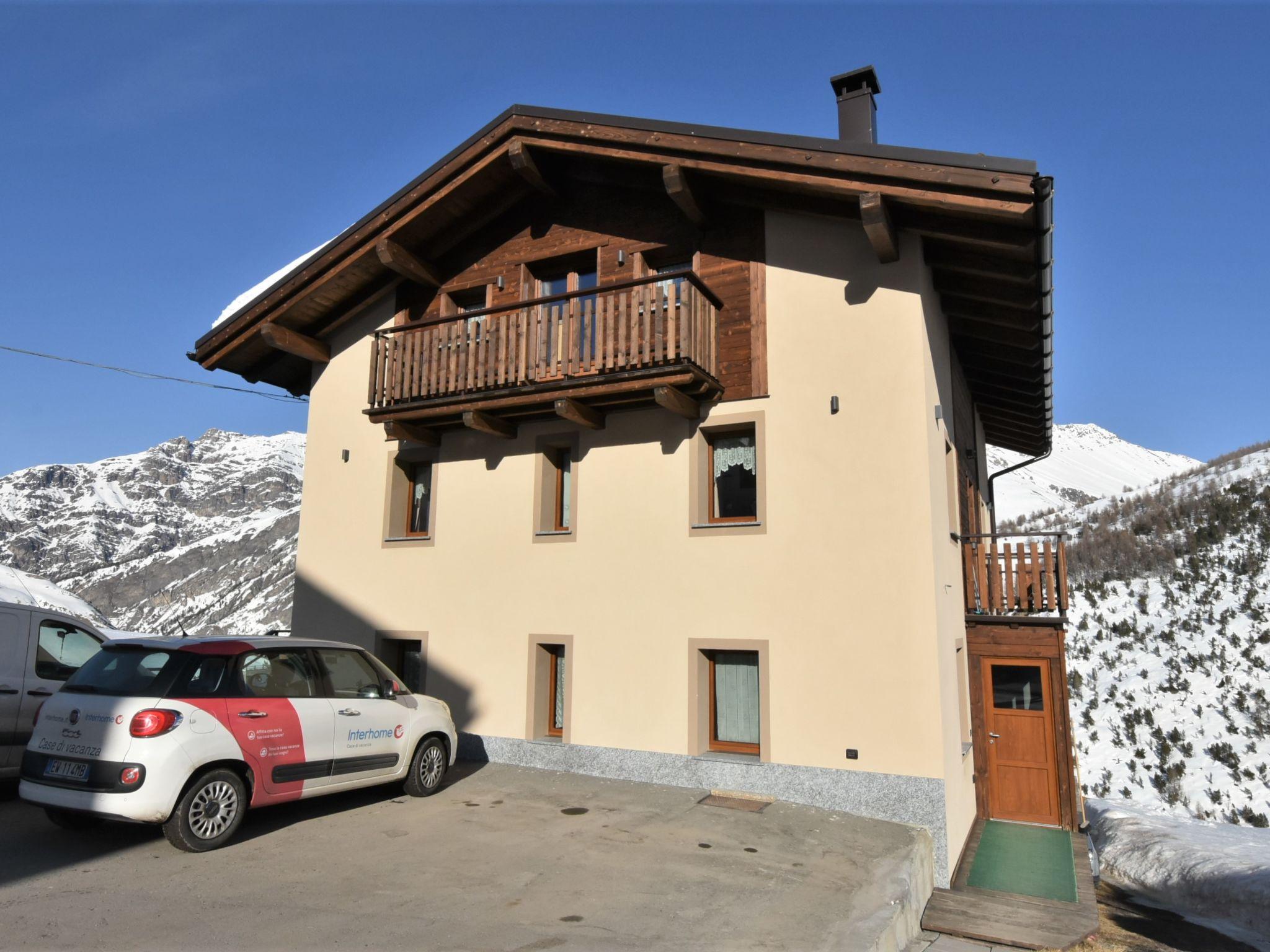 Foto 18 - Apartment mit 4 Schlafzimmern in Livigno mit blick auf die berge