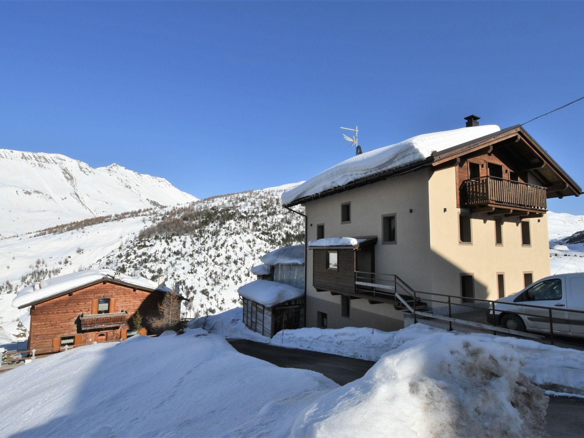 Foto 27 - Apartamento de 4 quartos em Livigno com vista para a montanha