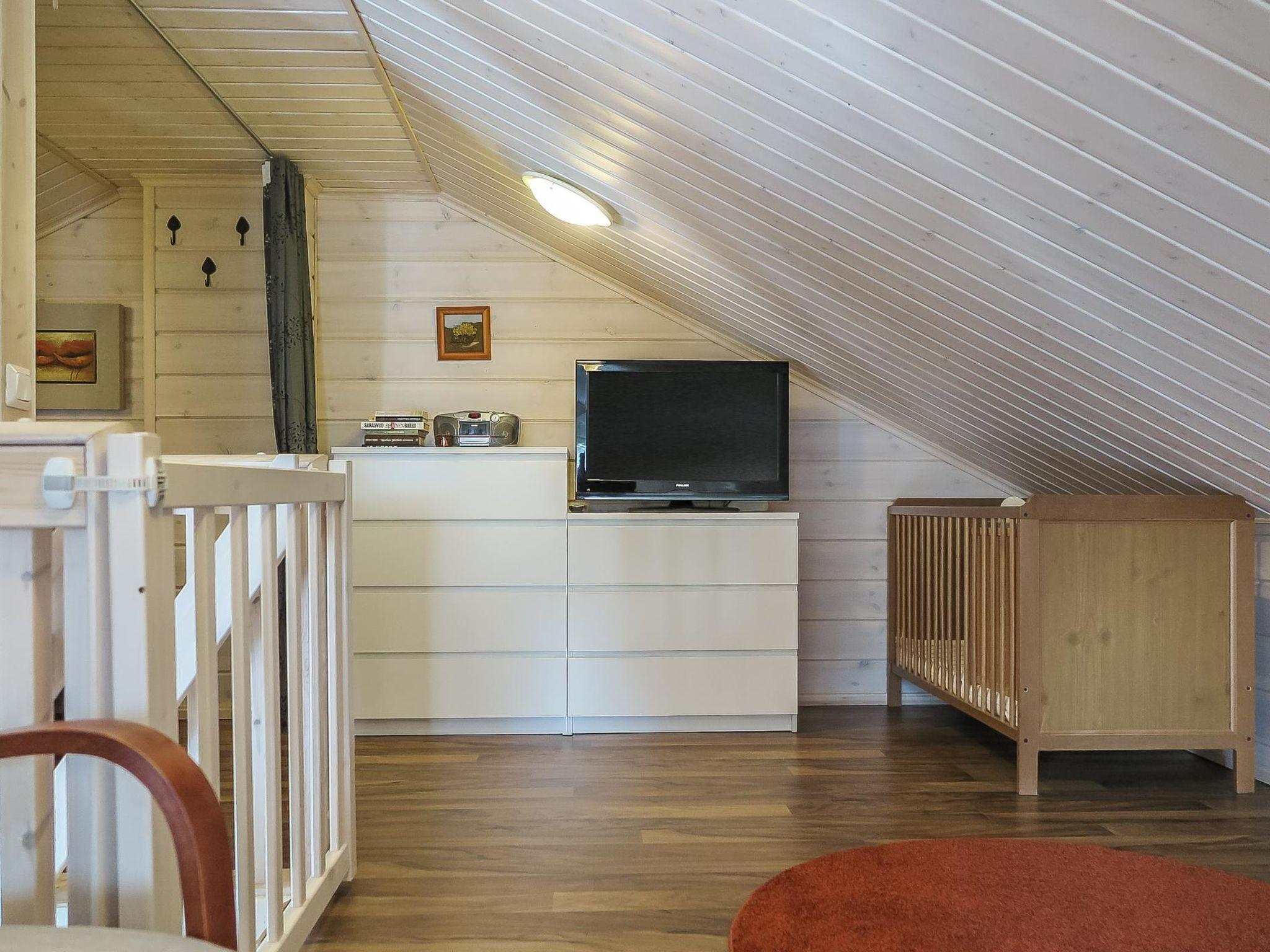 Foto 22 - Haus mit 1 Schlafzimmer in Pudasjärvi mit sauna und blick auf die berge