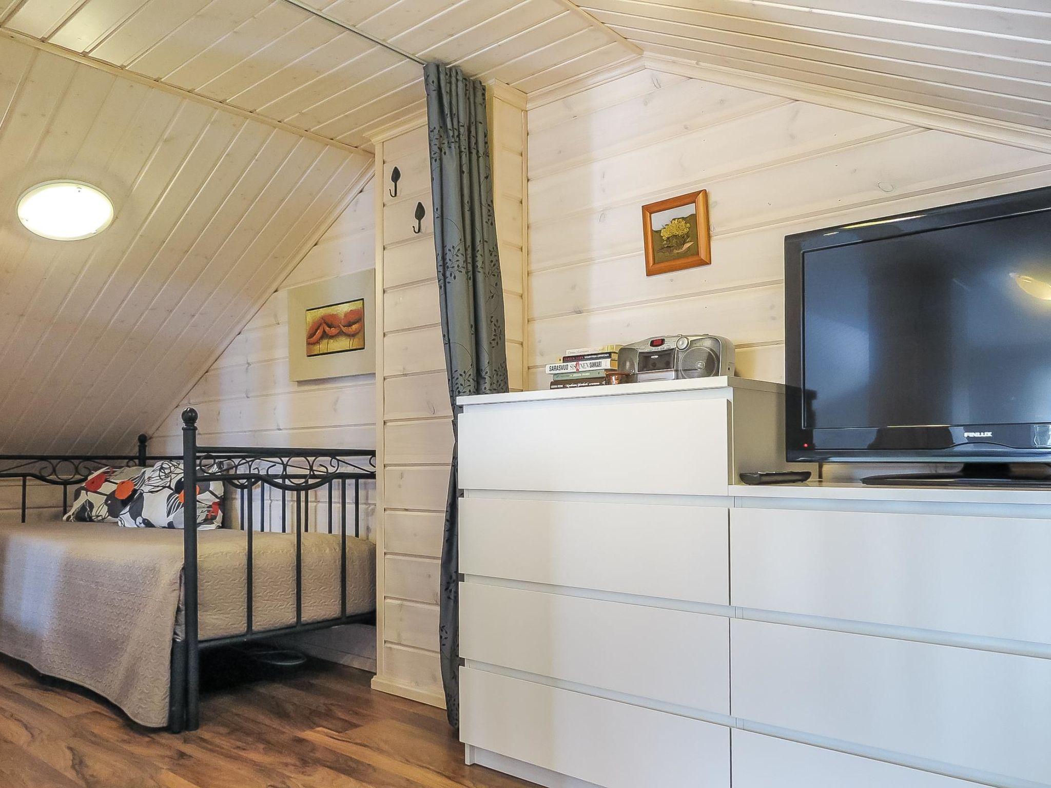 Foto 23 - Haus mit 1 Schlafzimmer in Pudasjärvi mit sauna und blick auf die berge