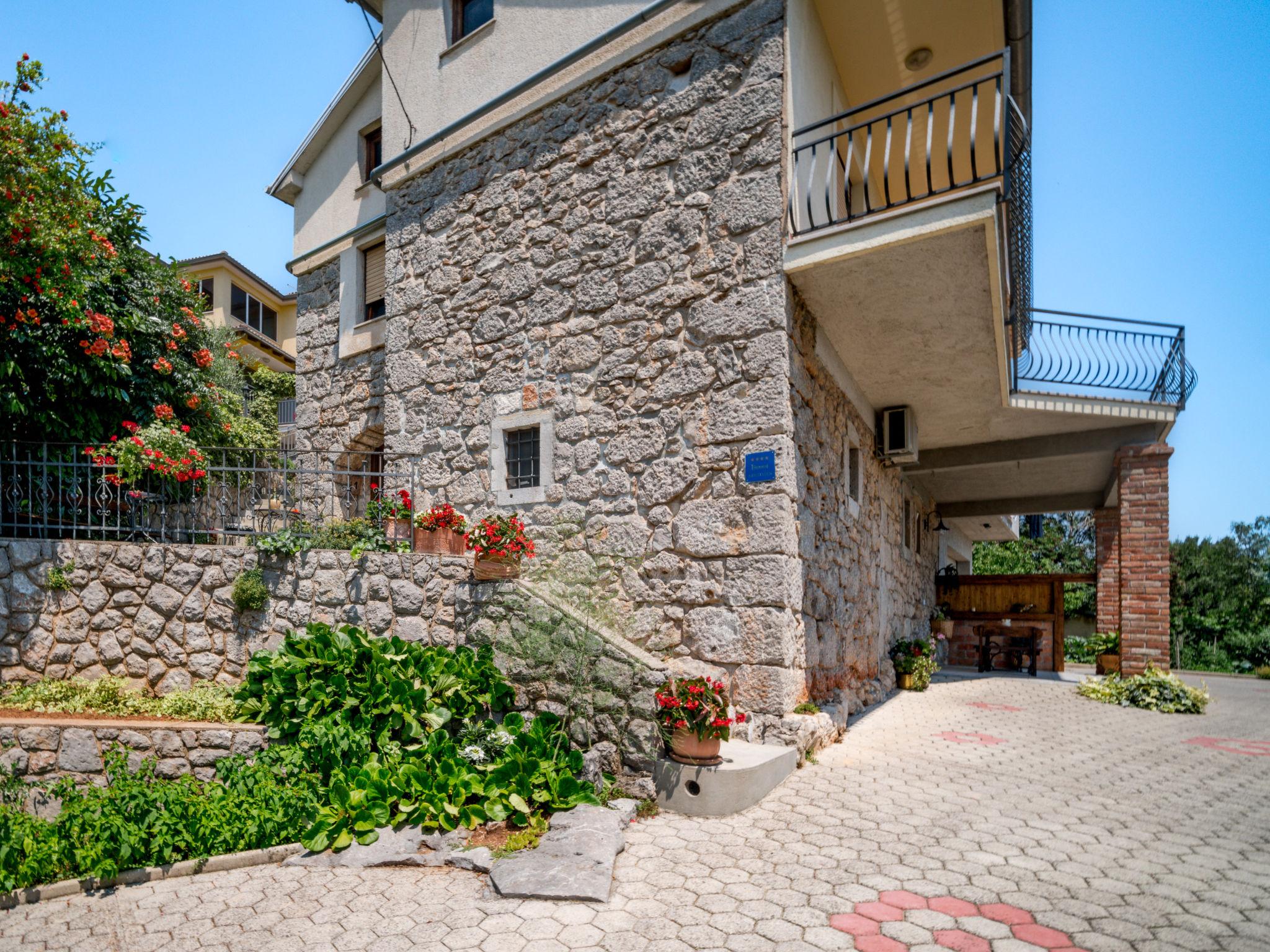 Photo 25 - 1 bedroom Apartment in Opatija with garden and terrace