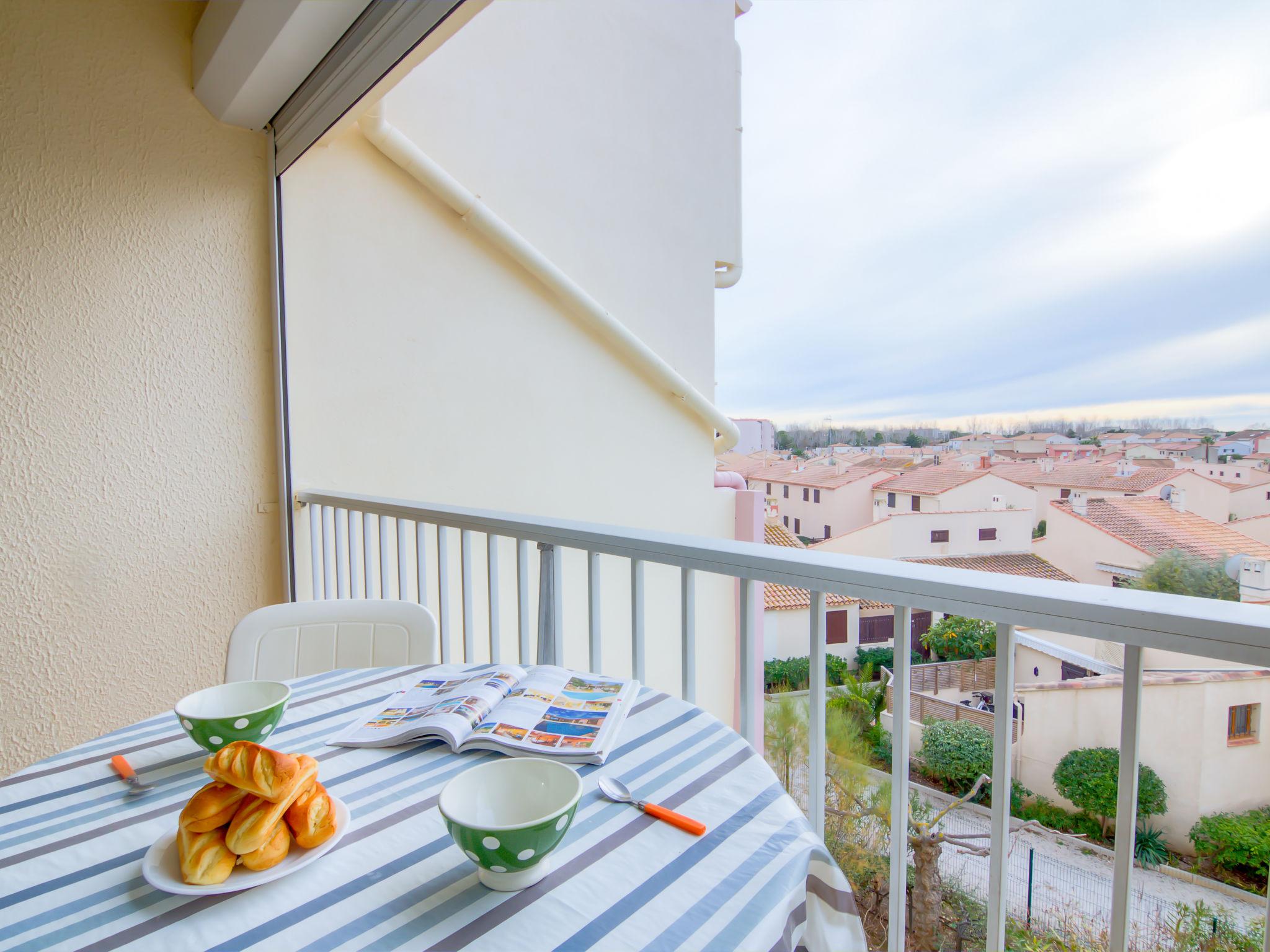 Foto 9 - Apartamento de 1 habitación en Le Grau-du-Roi con terraza y vistas al mar