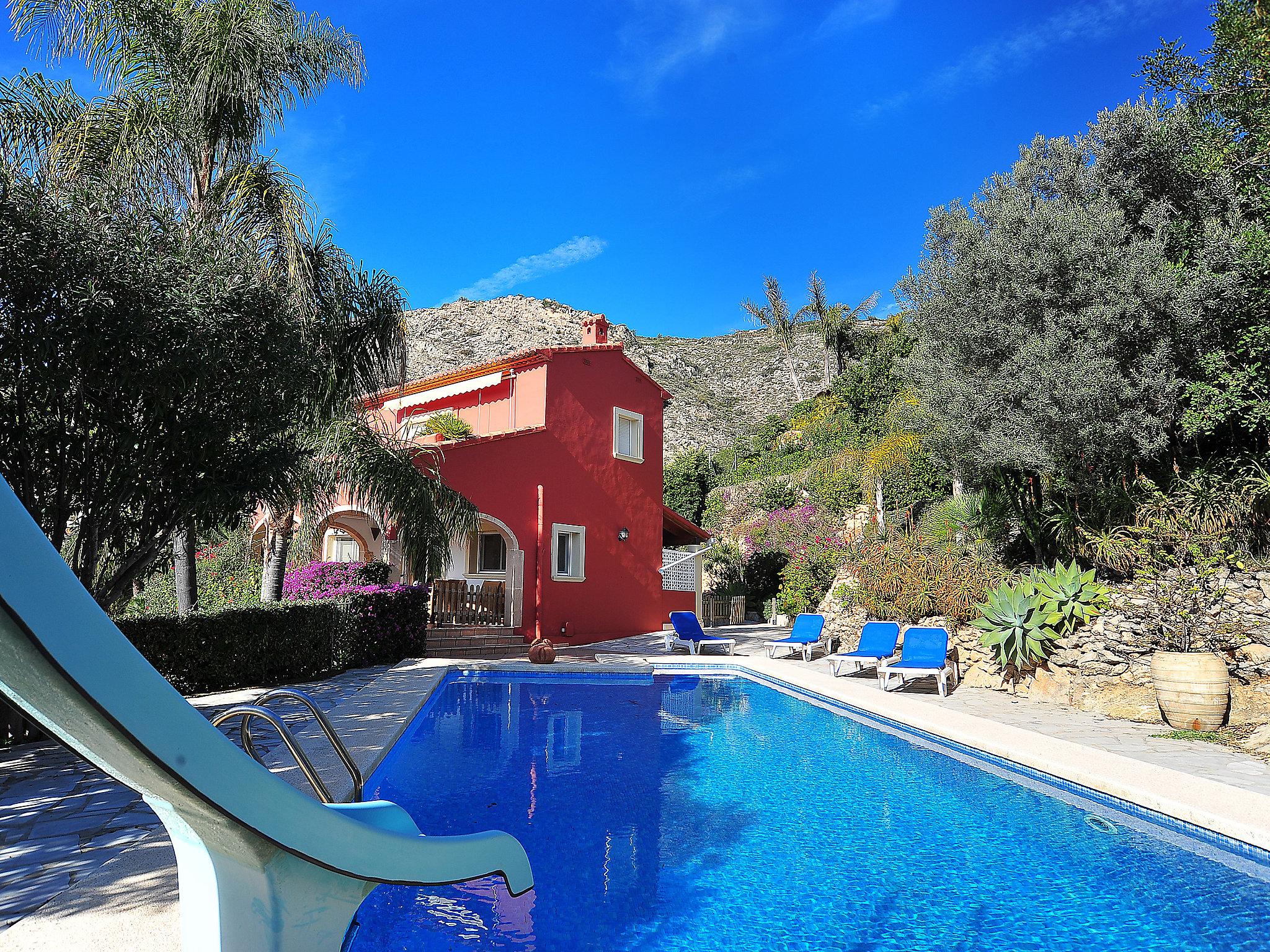 Foto 1 - Casa de 3 quartos em Jávea com piscina privada e jardim