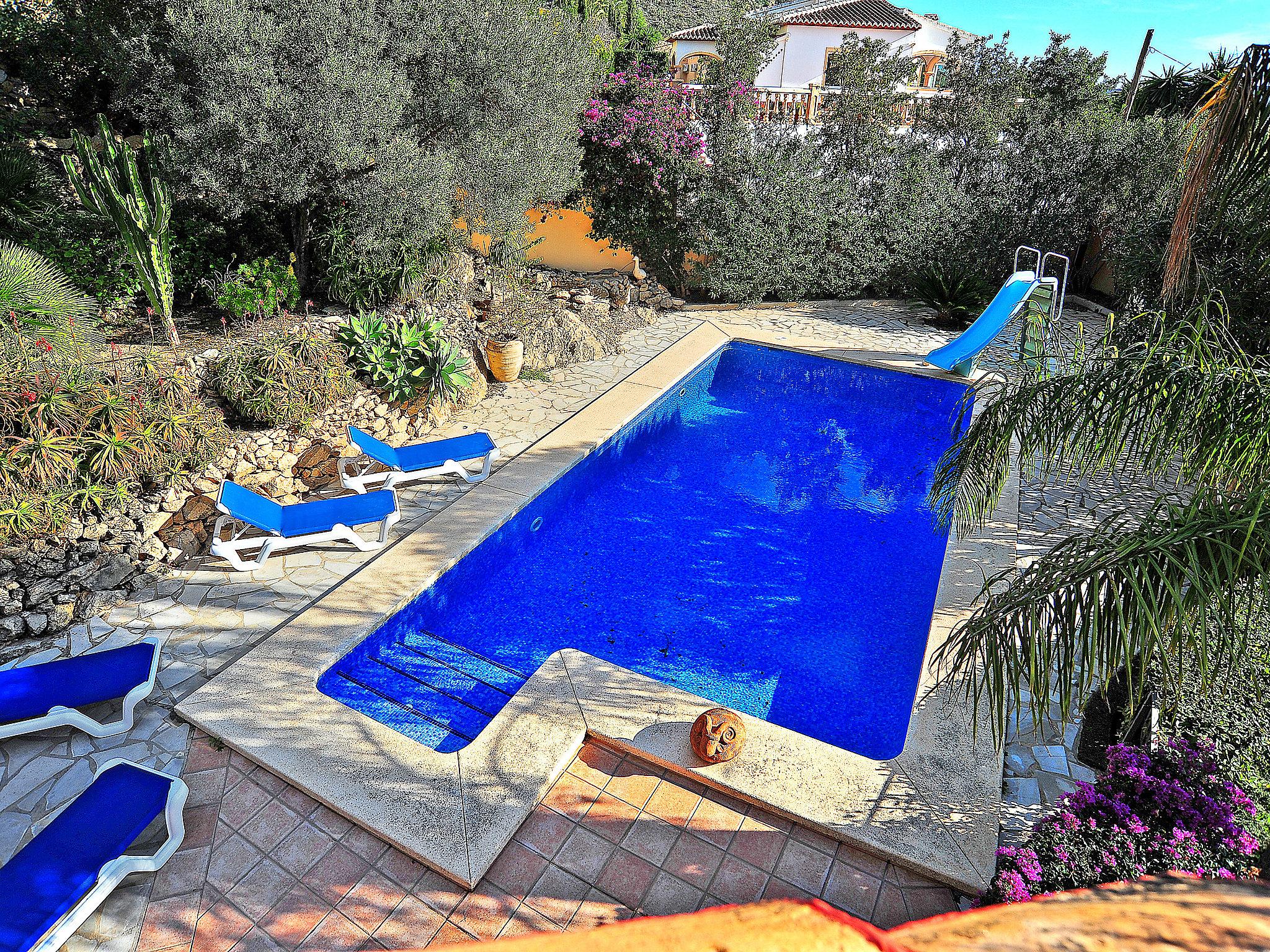 Foto 2 - Casa de 3 quartos em Jávea com piscina privada e jardim
