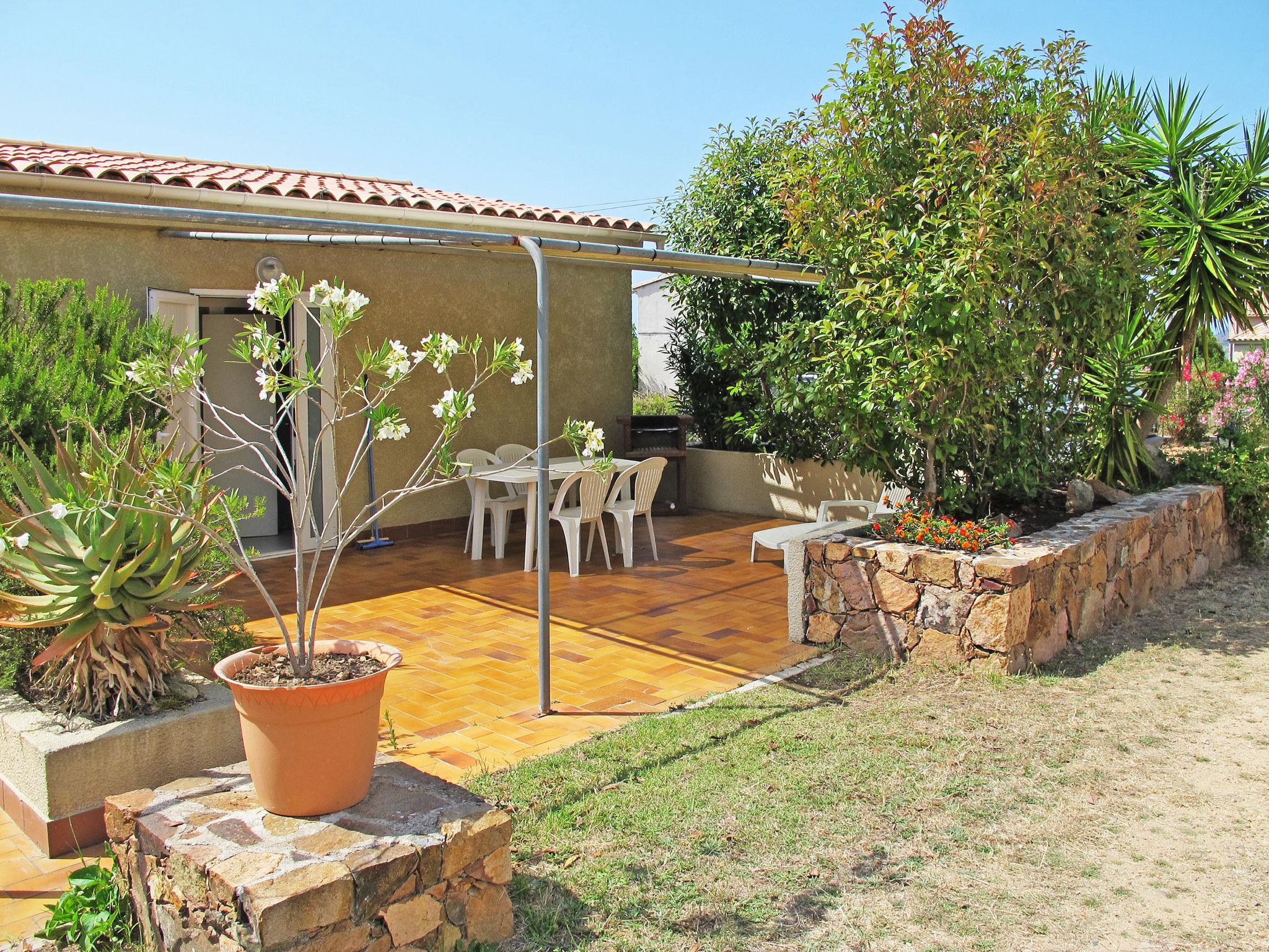 Foto 2 - Appartamento con 2 camere da letto a Galéria con piscina e vista mare